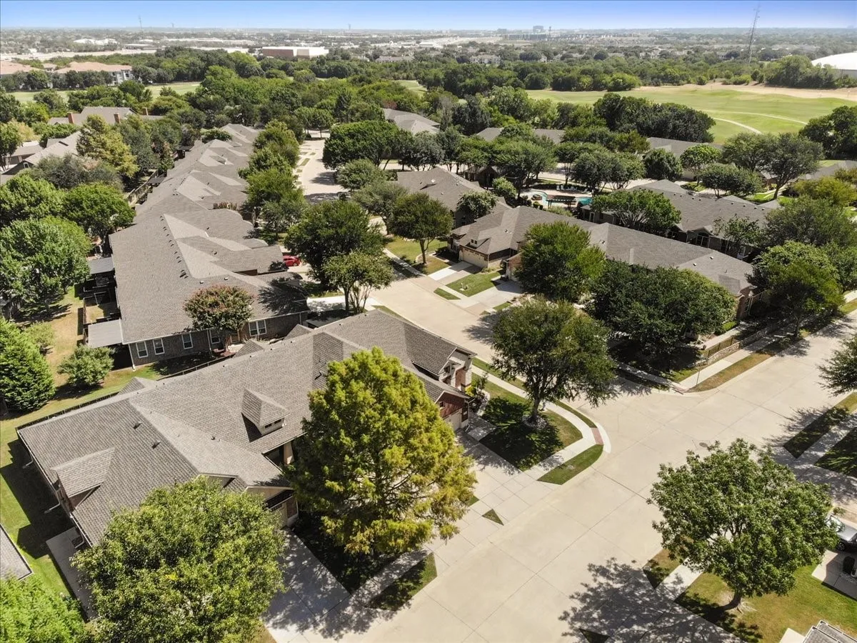 Townhouse For Sale in Collin County , 2829 Mott Street, Plano, Texas 75025, 2 Bedroom, 2 Bathroom, 2 Garage spaces, 1,562 Sqft, built in 2007, mls#21358330, Real Estate Agent in Plano, Homes For Sale in Collin county, Homes For Sale in Plano, Realtor in Plano Texas, Real Estate Brokerage Independent Realty Texas, Luminita Cordes Realtor