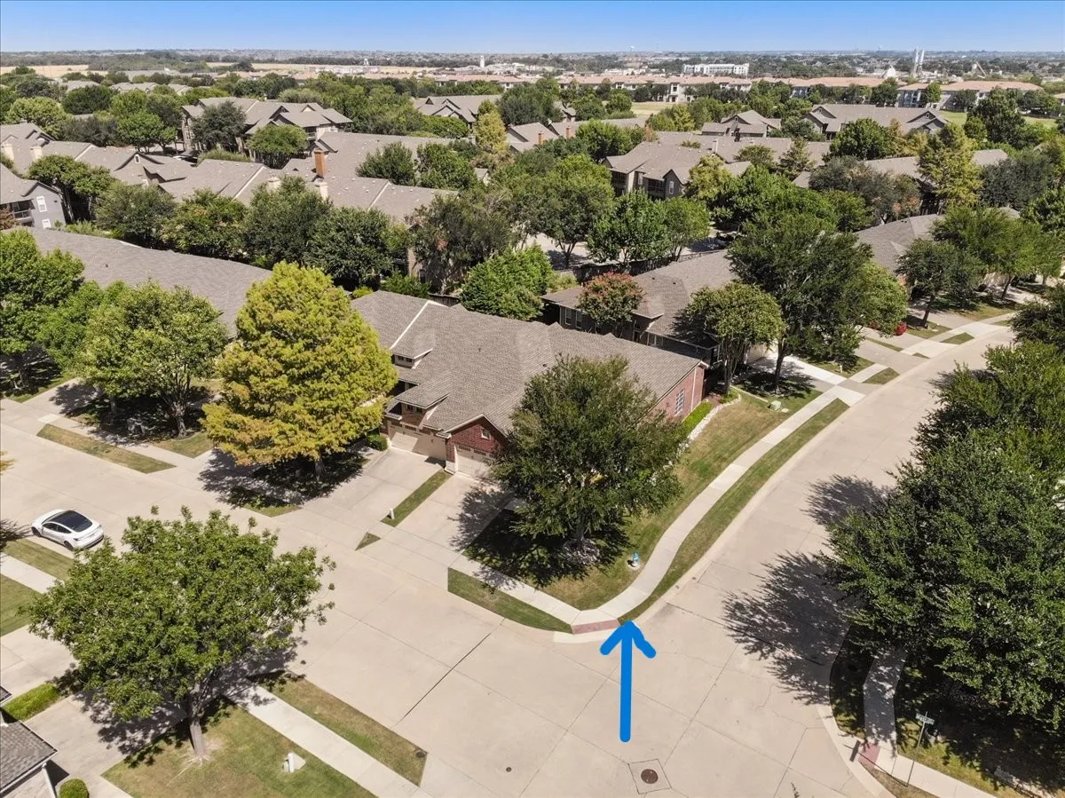 Townhouse For Sale in Collin County , 2829 Mott Street, Plano, Texas 75025, 2 Bedroom, 2 Bathroom, 2 Garage spaces, 1,562 Sqft, built in 2007, mls#21358330, Real Estate Agent in Plano, Homes For Sale in Collin county, Homes For Sale in Plano, Realtor in Plano Texas, Real Estate Brokerage Independent Realty Texas, Luminita Cordes Realtor