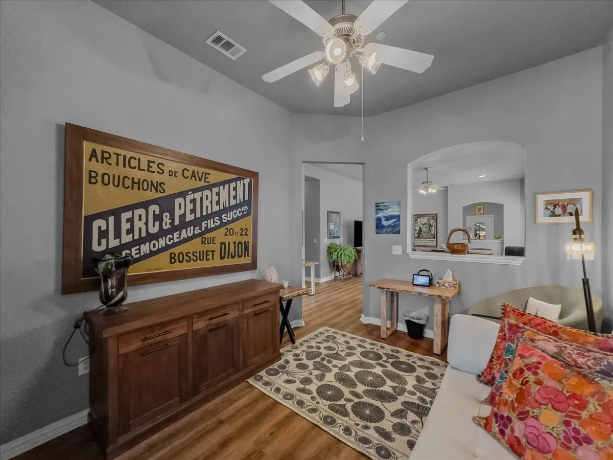 Townhouse For Sale in Collin County , 2829 Mott Street, Plano, Texas 75025, 2 Bedroom, 2 Bathroom, 2 Garage spaces, 1,562 Sqft, built in 2007, mls#21358330, Real Estate Agent in Plano, Homes For Sale in Collin county, Homes For Sale in Plano, Realtor in Plano Texas, Real Estate Brokerage Independent Realty Texas, Luminita Cordes Realtor