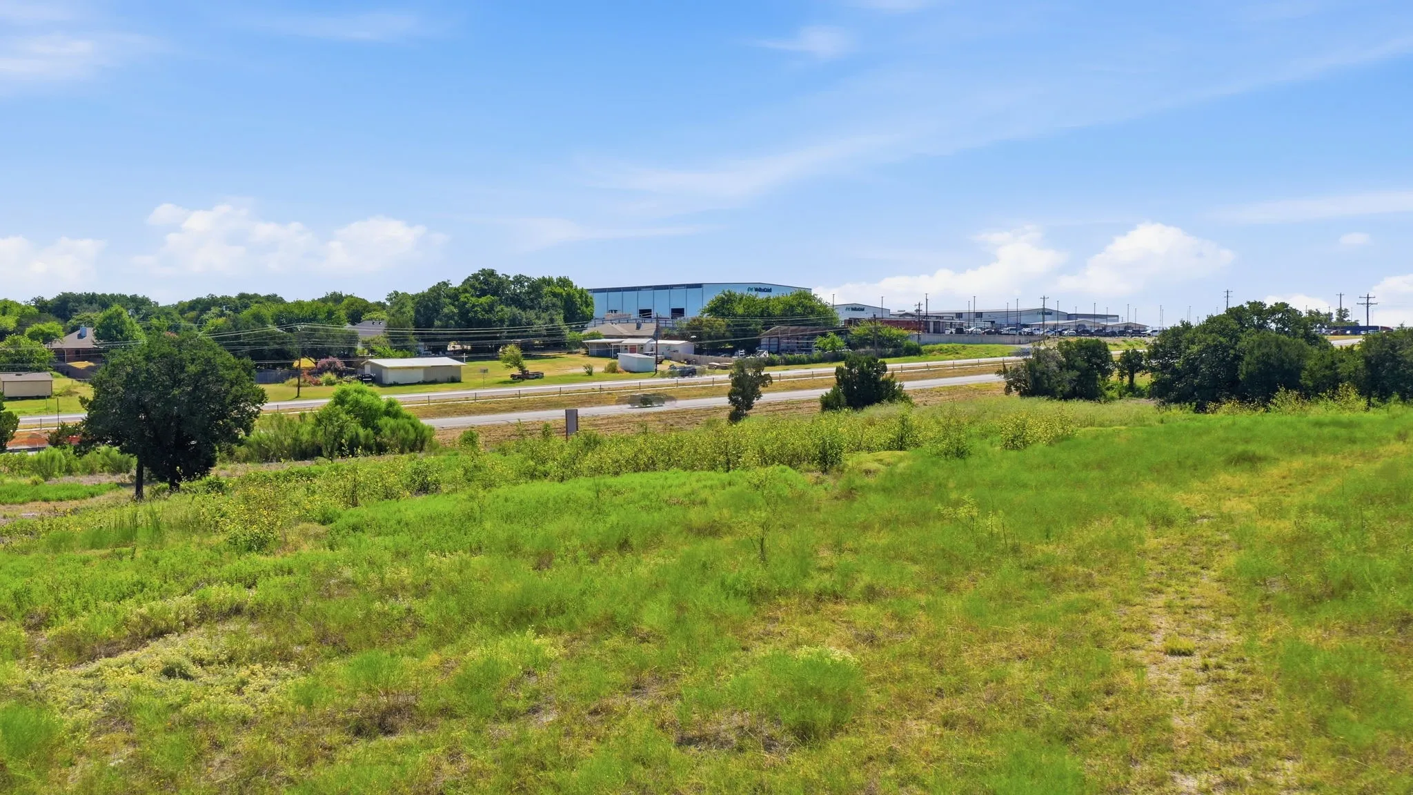 Single Family Residence For Sale in Hood County , 135 Indian Mountain Court, Granbury, Texas 76048, 3 Bedroom, 2 Bathroom, 1 Garage spaces, 1,632 Sqft, built in 1972, Price $759,900, mls#21356243, Real Estate Agent in Granbury, Homes For Sale in Hood county, Homes For Sale in Granbury, Realtor in Granbury Texas, Real Estate Brokerage Independent Realty Texas, Luminita Cordes Realtor