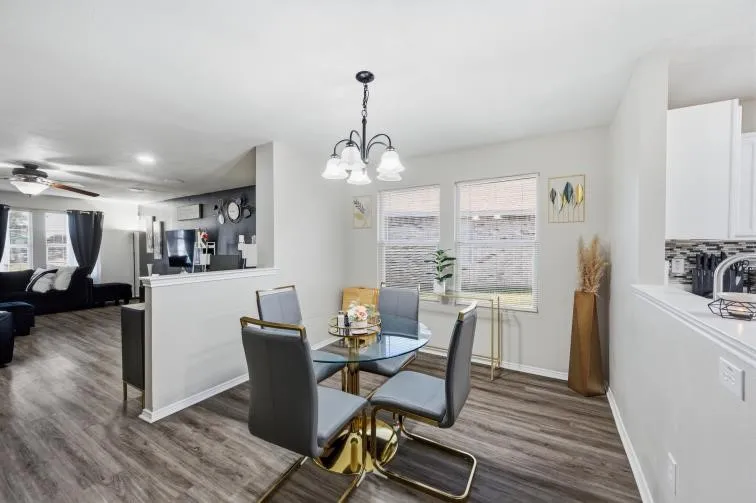 Windows to side yard from dining
