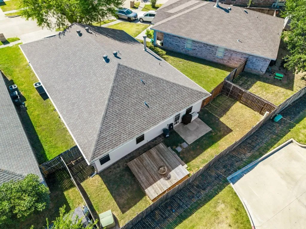 Single Family Residence For Sale in Tarrant County , 8721 Hunters Point Way, Fort Worth, Texas 76123, 3 Bedroom, 2 Bathroom, 2 Garage spaces, 1,868 Sqft, built in 1998, mls#21360805, Real Estate Agent in Fort Worth, Homes For Sale in Tarrant county, Homes For Sale in Fort Worth, Realtor in Fort Worth Texas, Real Estate Brokerage Independent Realty Texas, Luminita Cordes Realtor
