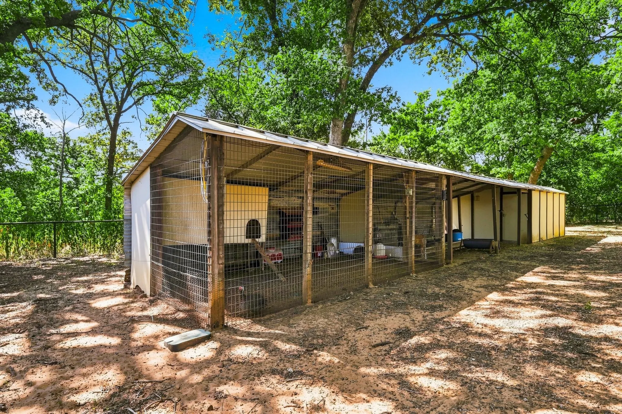 Bring your chickens! Even has a barn and tack​​‌​​​​‌​​‌‌​‌‌​​​‌‌​‌​‌​‌​​​‌​​ room