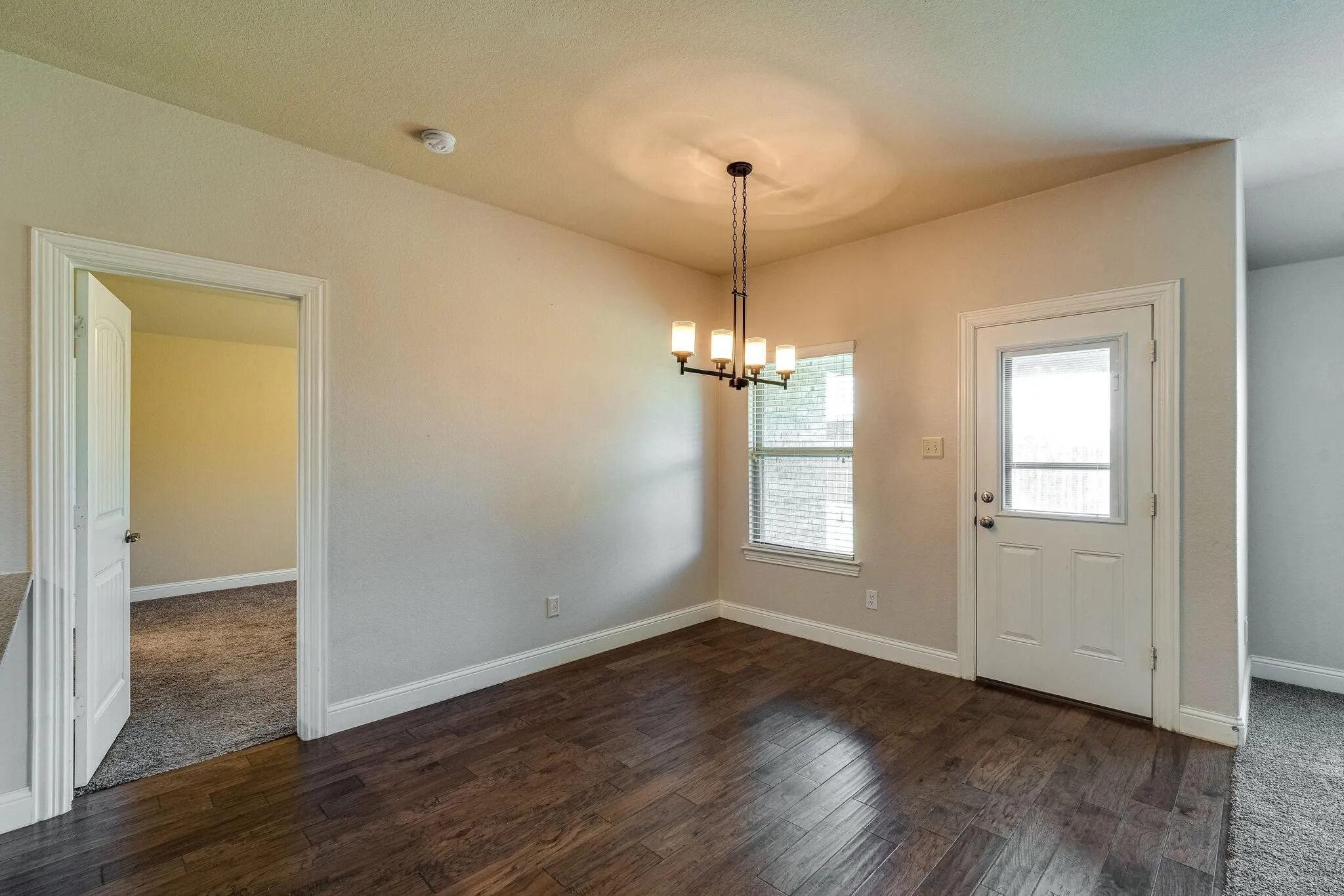Single Family Residence For Rent in Denton County , 3801 Tunstall Drive, Frisco, Texas 75036, 3 Bedroom, 2 Bathroom, 2 Garage spaces, 1,891 Sqft, built in 2017, mls#21360763, Real Estate Agent in Frisco, Homes For Rent in Denton county, Homes For Rent in Frisco, Realtor in Frisco Texas, Real Estate Brokerage Independent Realty Texas, Luminita Cordes Realtor