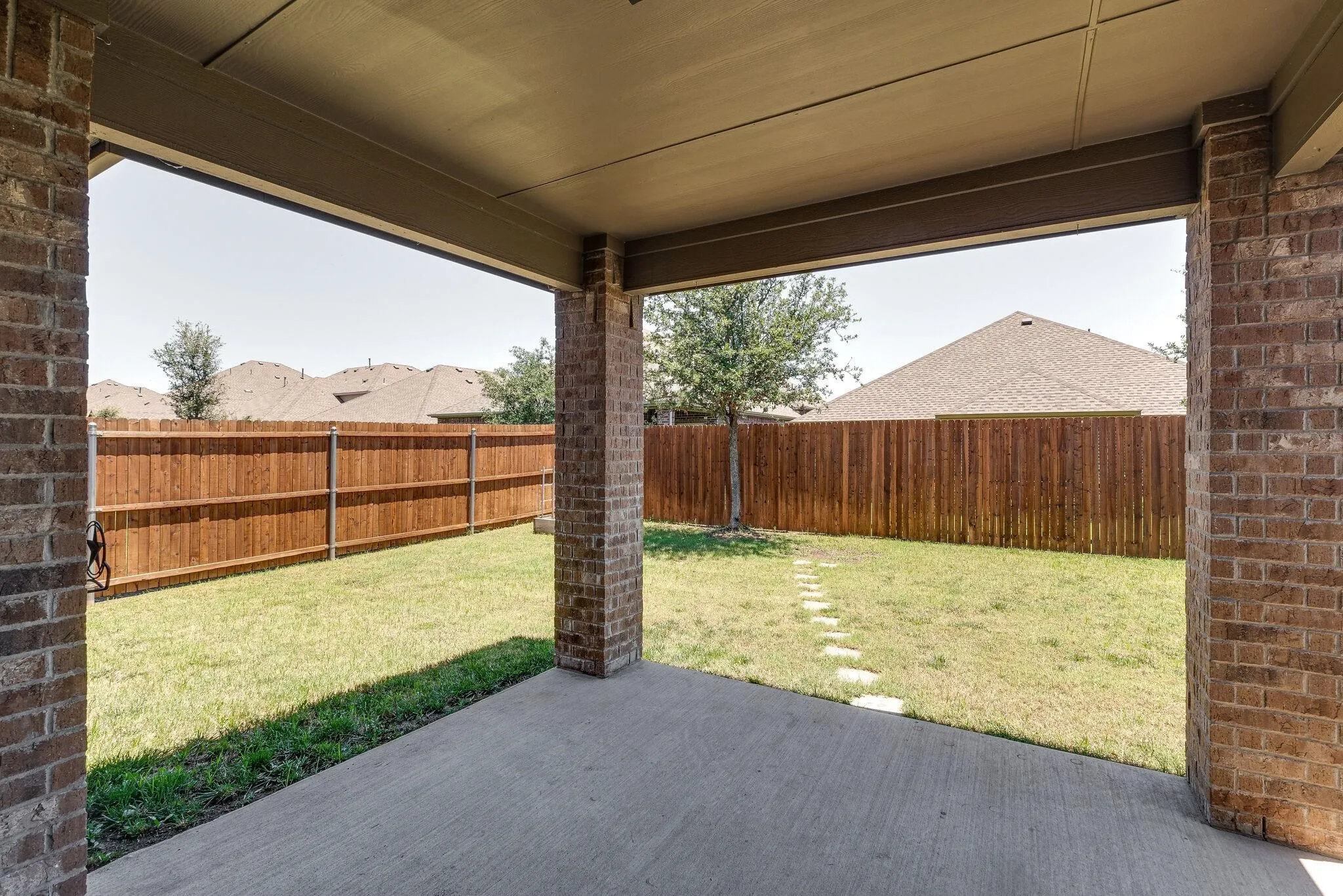 Single Family Residence For Rent in Denton County , 3801 Tunstall Drive, Frisco, Texas 75036, 3 Bedroom, 2 Bathroom, 2 Garage spaces, 1,891 Sqft, built in 2017, mls#21360763, Real Estate Agent in Frisco, Homes For Rent in Denton county, Homes For Rent in Frisco, Realtor in Frisco Texas, Real Estate Brokerage Independent Realty Texas, Luminita Cordes Realtor