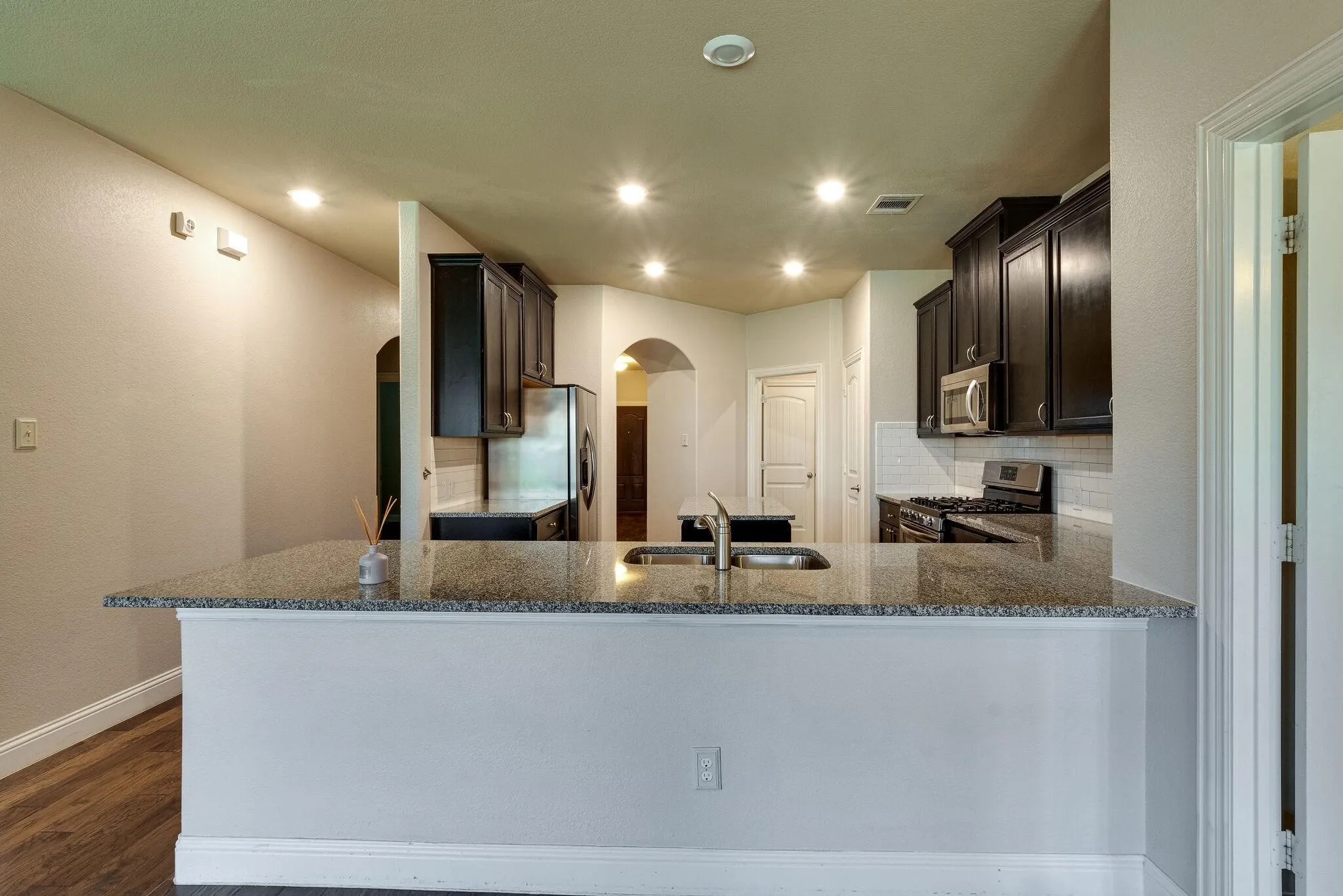 Single Family Residence For Rent in Denton County , 3801 Tunstall Drive, Frisco, Texas 75036, 3 Bedroom, 2 Bathroom, 2 Garage spaces, 1,891 Sqft, built in 2017, mls#21360763, Real Estate Agent in Frisco, Homes For Rent in Denton county, Homes For Rent in Frisco, Realtor in Frisco Texas, Real Estate Brokerage Independent Realty Texas, Luminita Cordes Realtor