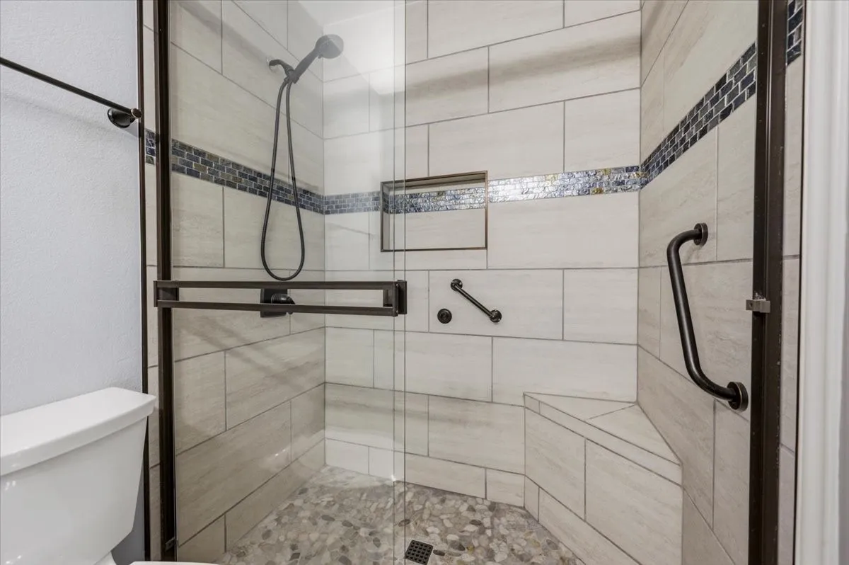 Walk in shower
