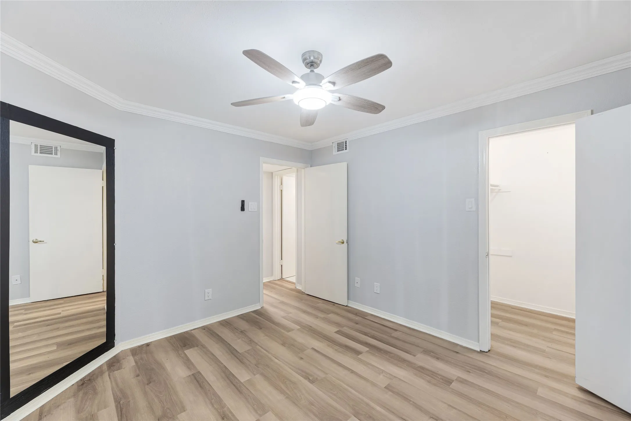 Condominium For Rent in Collin County , 18333 Roehampton Drive 527, Dallas, Texas 75252, 2 Bedroom, 2 Bathroom, Garage spaces, 737 Sqft, built in 1985, mls#21360774, Real Estate Agent in Dallas, Homes For Rent in Collin county, Homes For Rent in Dallas, Realtor in Dallas Texas, Real Estate Brokerage Independent Realty Texas, Luminita Cordes Realtor
