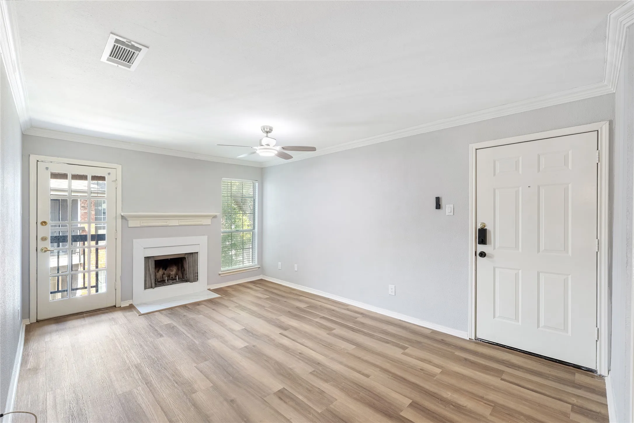 Condominium For Rent in Collin County , 18333 Roehampton Drive 527, Dallas, Texas 75252, 2 Bedroom, 2 Bathroom, Garage spaces, 737 Sqft, built in 1985, mls#21360774, Real Estate Agent in Dallas, Homes For Rent in Collin county, Homes For Rent in Dallas, Realtor in Dallas Texas, Real Estate Brokerage Independent Realty Texas, Luminita Cordes Realtor