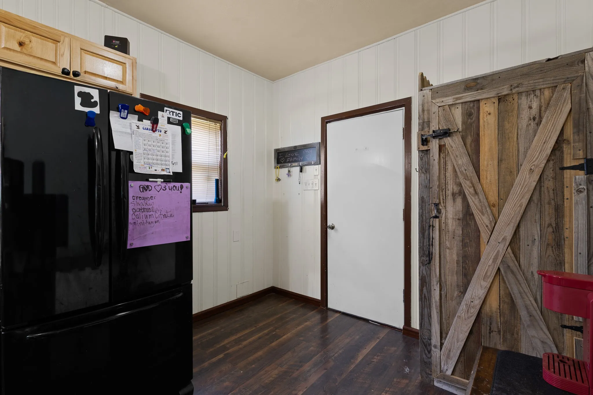 Single Family Residence For Sale in Montague County , 301 W Nelson Street, Bowie, Texas 76230, 3 Bedroom, 2 Bathroom, 2 Garage spaces, 2,070 Sqft, built in 1940, Price $199,900, mls#21360829, Real Estate Agent in Bowie, Homes For Sale in Montague county, Homes For Sale in Bowie, Realtor in Bowie Texas, Real Estate Brokerage Independent Realty Texas, Luminita Cordes Realtor