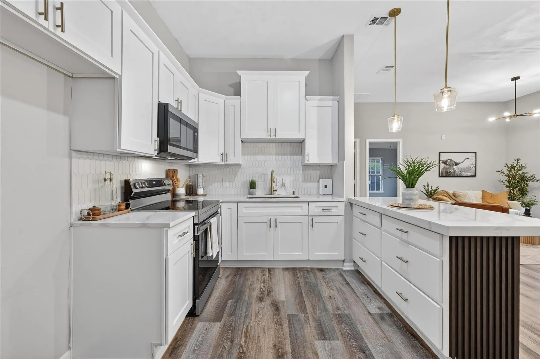 Single Family Residence For Sale in Dallas County , 538 Pemberton Hill Road, Dallas, Texas 75217, 4 Bedroom, 2 Bathroom, Garage spaces, 2,100 Sqft, built in 1958, mls#21360837, Real Estate Agent in Dallas, Homes For Sale in Dallas county, Homes For Sale in Dallas, Realtor in Dallas Texas, Real Estate Brokerage Independent Realty Texas, Luminita Cordes Realtor