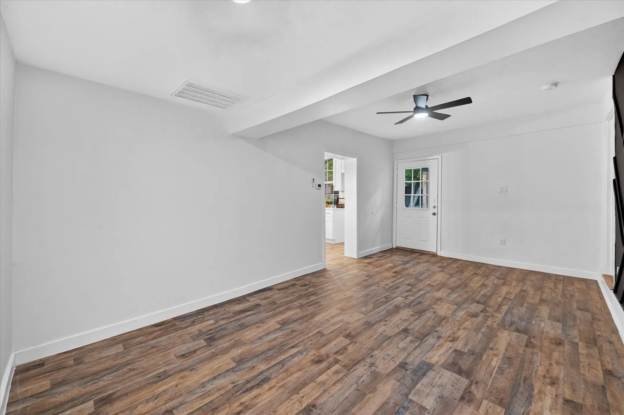 Single Family Residence For Sale in Dallas County , 538 Pemberton Hill Road, Dallas, Texas 75217, 4 Bedroom, 2 Bathroom, Garage spaces, 2,100 Sqft, built in 1958, mls#21360837, Real Estate Agent in Dallas, Homes For Sale in Dallas county, Homes For Sale in Dallas, Realtor in Dallas Texas, Real Estate Brokerage Independent Realty Texas, Luminita Cordes Realtor