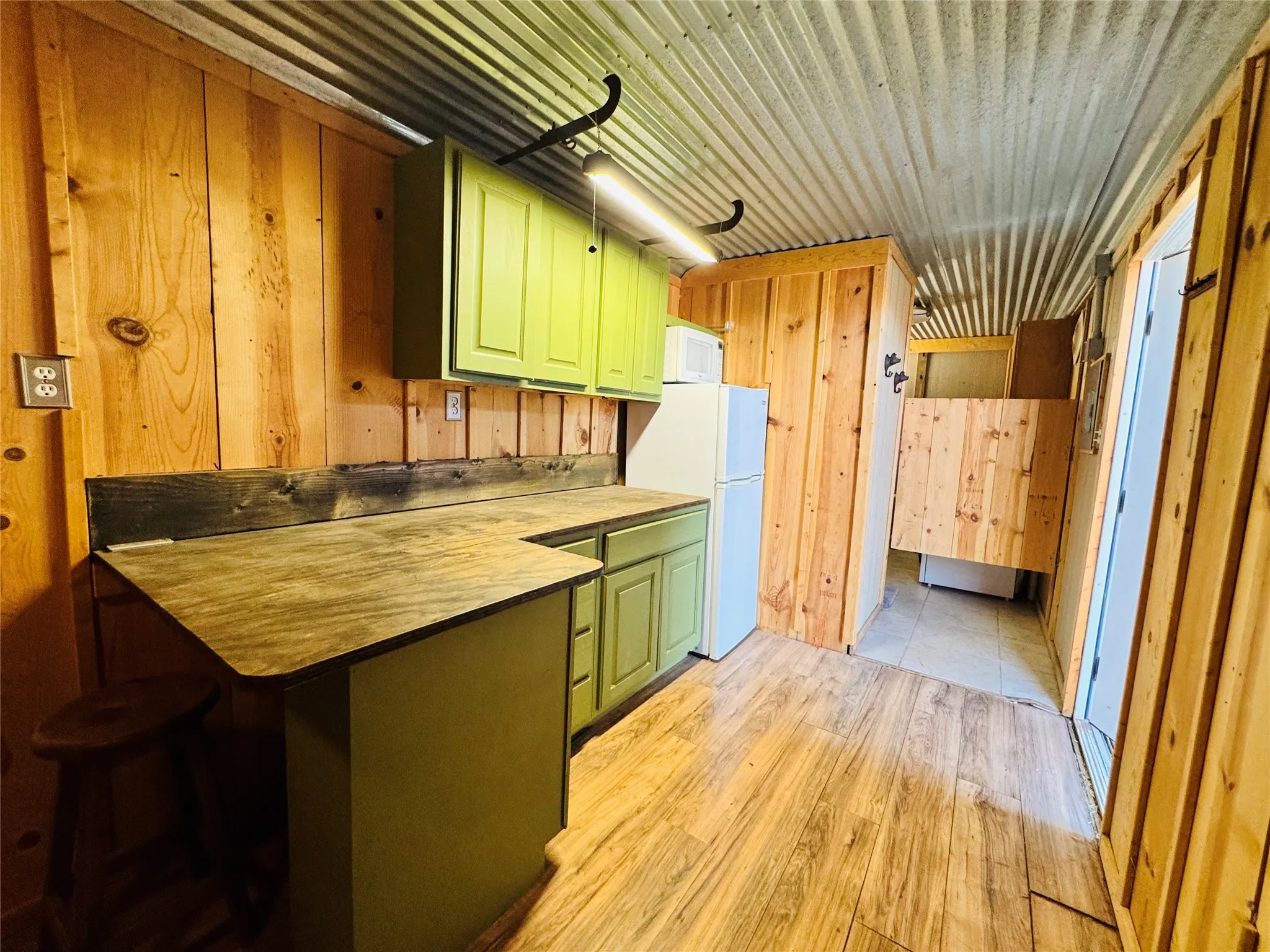 Single Family Residence For Sale in Jones County , 225 AVE J, Anson, Texas 79501, 1 Bedroom, 1 Bathroom, Garage spaces, 320 Sqft, built in 2022, mls#21360806, Real Estate Agent in Anson, Homes For Sale in Jones county, Homes For Sale in Anson, Realtor in Anson Texas, Real Estate Brokerage Independent Realty Texas, Luminita Cordes Realtor
