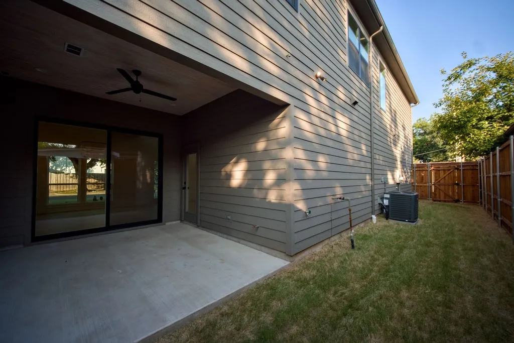 Duplex For Rent in Dallas County , 5445 Terry Street, Dallas, Texas 75223, 3 Bedroom, 3 Bathroom, 2 Garage spaces, 2,234 Sqft, built in 2026, mls#21356517, Real Estate Agent in Dallas, Homes For Rent in Dallas county, Homes For Rent in Dallas, Realtor in Dallas Texas, Real Estate Brokerage Independent Realty Texas, Luminita Cordes Realtor