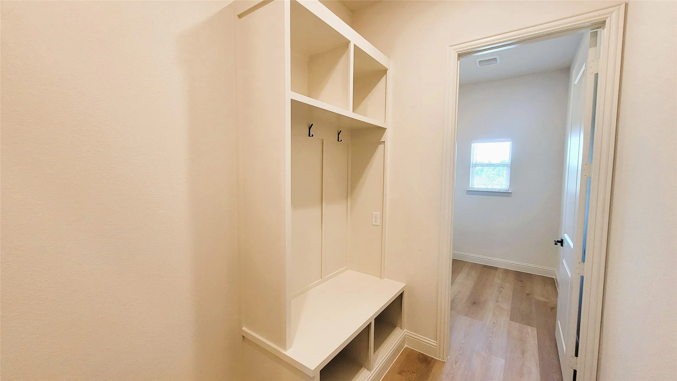 Single Family Residence For Sale in Ellis County , 6841 Southrock Drive, Midlothian, Texas 76065, 4 Bedroom, 3 Bathroom, 3 Garage spaces, 2,624 Sqft, built in 2026, mls#21360839, Real Estate Agent in Midlothian, Homes For Sale in Ellis county, Homes For Sale in Midlothian, Realtor in Midlothian Texas, Real Estate Brokerage Independent Realty Texas, Luminita Cordes Realtor