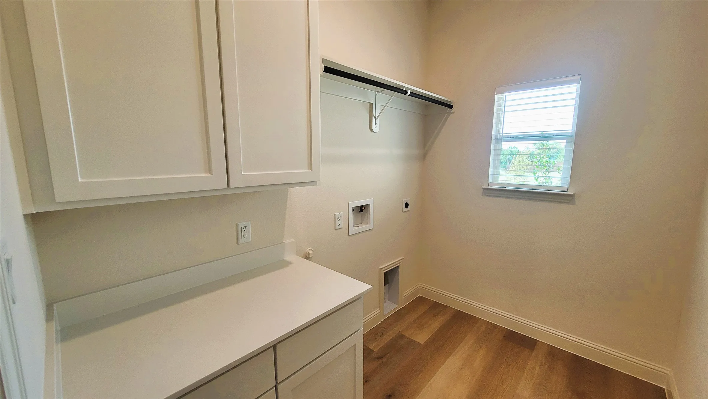 Single Family Residence For Sale in Ellis County , 6841 Southrock Drive, Midlothian, Texas 76065, 4 Bedroom, 3 Bathroom, 3 Garage spaces, 2,624 Sqft, built in 2026, mls#21360839, Real Estate Agent in Midlothian, Homes For Sale in Ellis county, Homes For Sale in Midlothian, Realtor in Midlothian Texas, Real Estate Brokerage Independent Realty Texas, Luminita Cordes Realtor