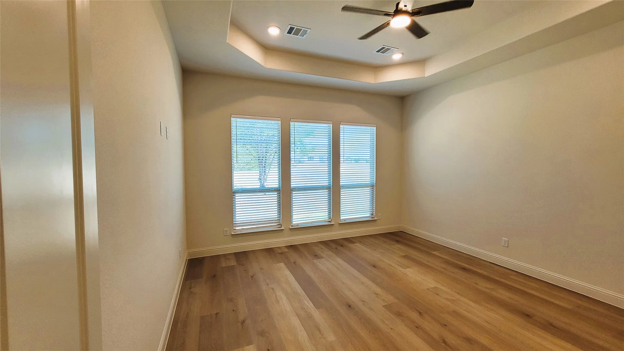 Single Family Residence For Sale in Ellis County , 6841 Southrock Drive, Midlothian, Texas 76065, 4 Bedroom, 3 Bathroom, 3 Garage spaces, 2,624 Sqft, built in 2026, mls#21360839, Real Estate Agent in Midlothian, Homes For Sale in Ellis county, Homes For Sale in Midlothian, Realtor in Midlothian Texas, Real Estate Brokerage Independent Realty Texas, Luminita Cordes Realtor