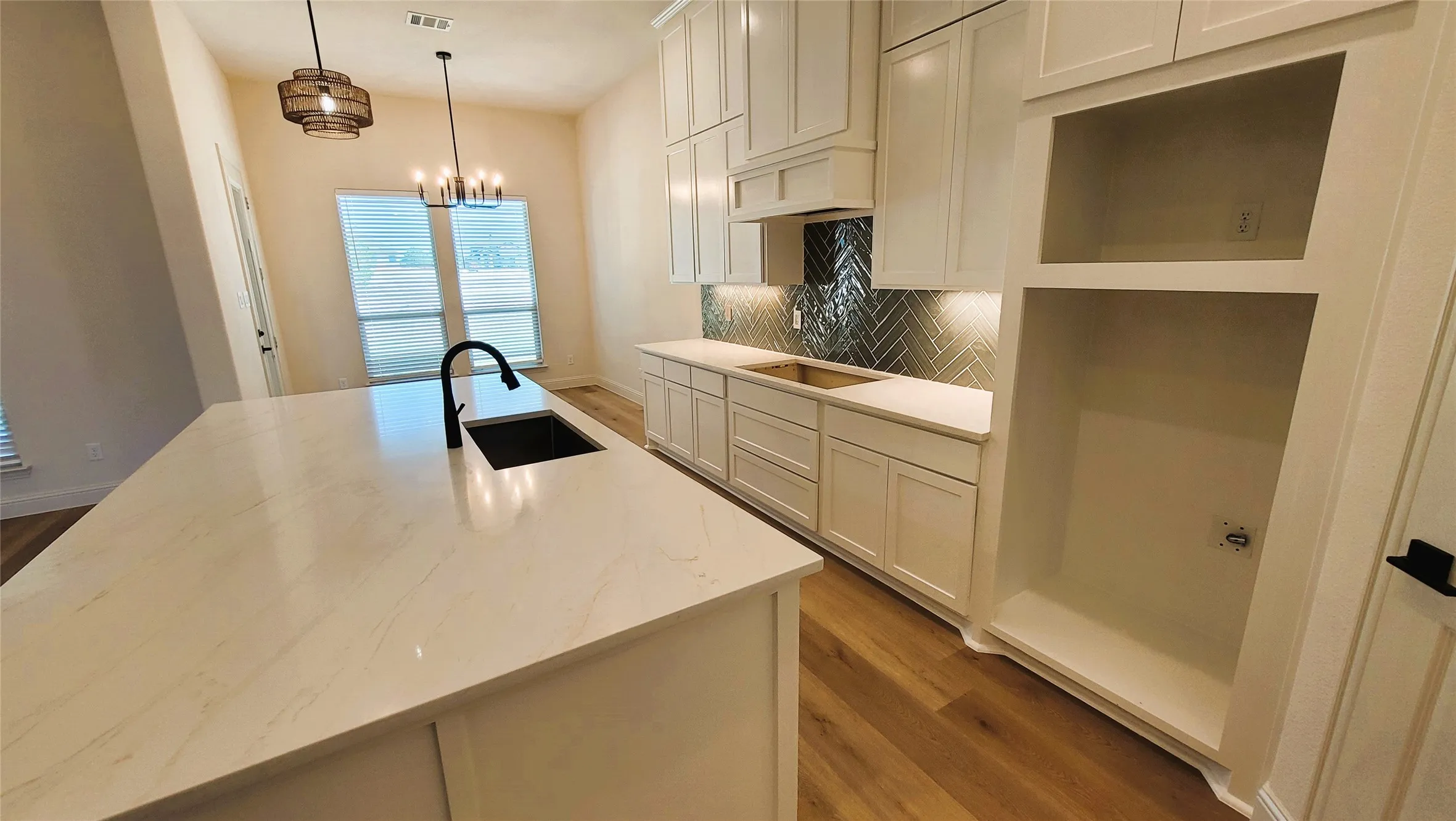 Single Family Residence For Sale in Ellis County , 6841 Southrock Drive, Midlothian, Texas 76065, 4 Bedroom, 3 Bathroom, 3 Garage spaces, 2,624 Sqft, built in 2026, mls#21360839, Real Estate Agent in Midlothian, Homes For Sale in Ellis county, Homes For Sale in Midlothian, Realtor in Midlothian Texas, Real Estate Brokerage Independent Realty Texas, Luminita Cordes Realtor