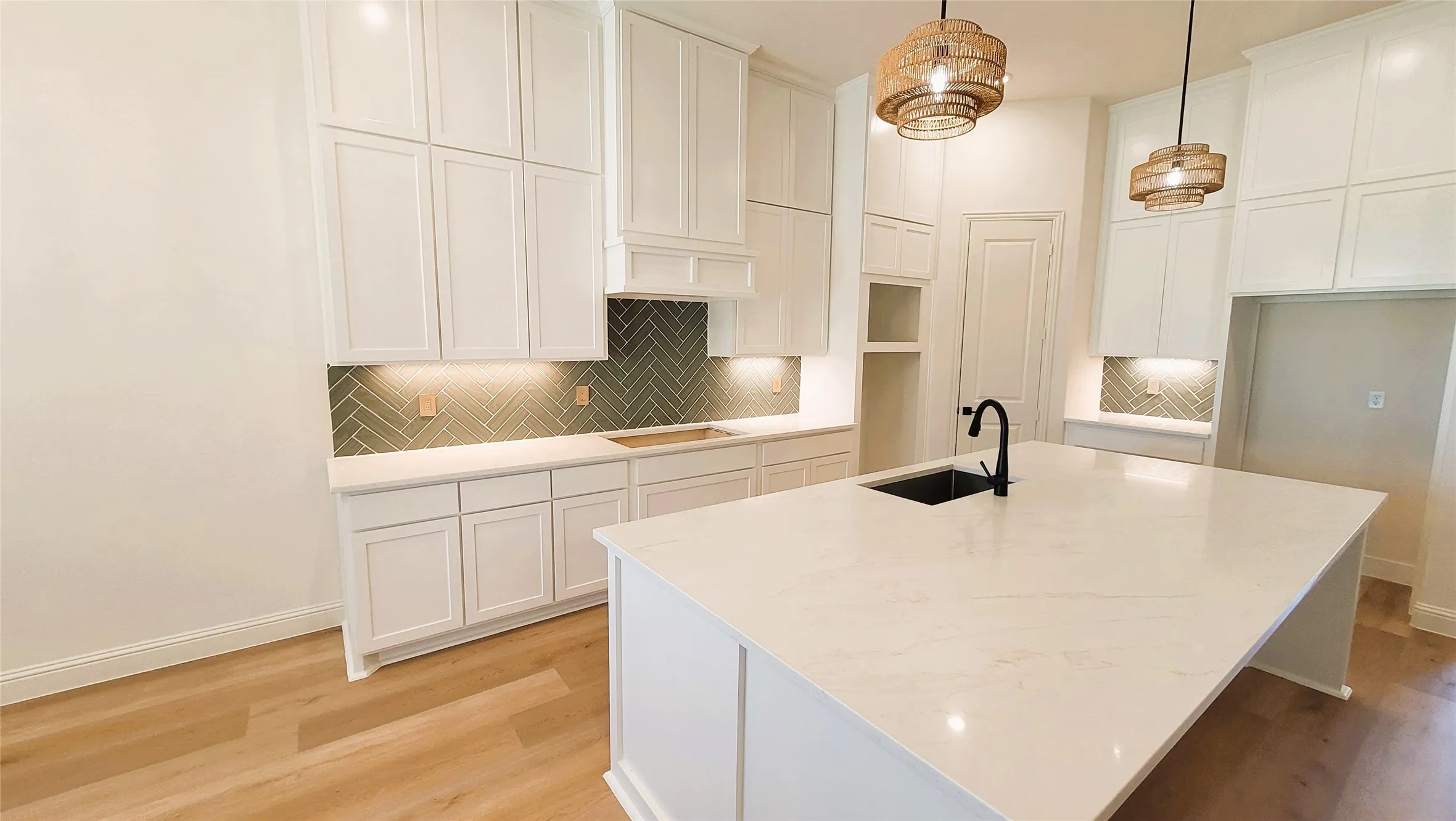 Single Family Residence For Sale in Ellis County , 6841 Southrock Drive, Midlothian, Texas 76065, 4 Bedroom, 3 Bathroom, 3 Garage spaces, 2,624 Sqft, built in 2026, mls#21360839, Real Estate Agent in Midlothian, Homes For Sale in Ellis county, Homes For Sale in Midlothian, Realtor in Midlothian Texas, Real Estate Brokerage Independent Realty Texas, Luminita Cordes Realtor