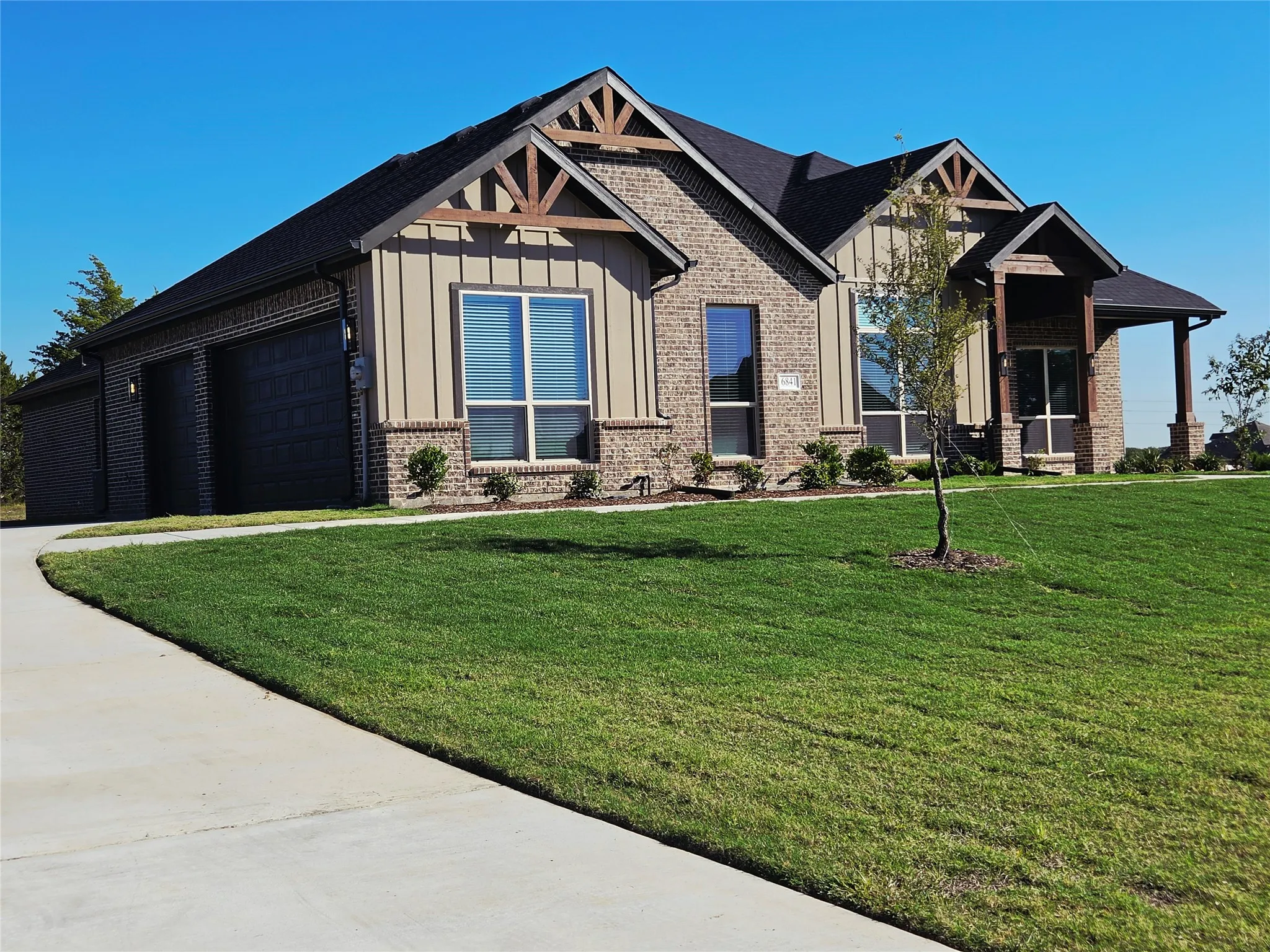 Single Family Residence For Sale in Ellis County , 6841 Southrock Drive, Midlothian, Texas 76065, 4 Bedroom, 3 Bathroom, 3 Garage spaces, 2,624 Sqft, built in 2026, mls#21360839, Real Estate Agent in Midlothian, Homes For Sale in Ellis county, Homes For Sale in Midlothian, Realtor in Midlothian Texas, Real Estate Brokerage Independent Realty Texas, Luminita Cordes Realtor