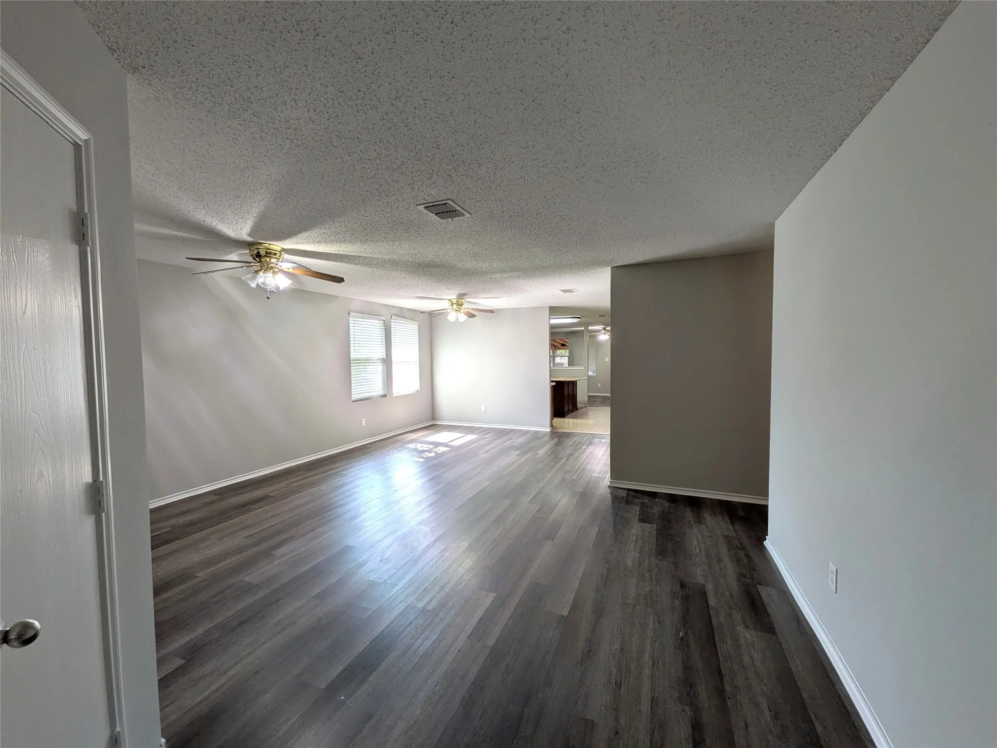 Single Family Residence For Rent in Denton County , 1736 Carolina Ridge Way, Fort Worth, Texas 76247, 4 Bedroom, 2 Bathroom, 2 Garage spaces, 2,093 Sqft, built in 2005, mls#21360841, Real Estate Agent in Fort Worth, Homes For Rent in Denton county, Homes For Rent in Fort Worth, Realtor in Fort Worth Texas, Real Estate Brokerage Independent Realty Texas, Luminita Cordes Realtor