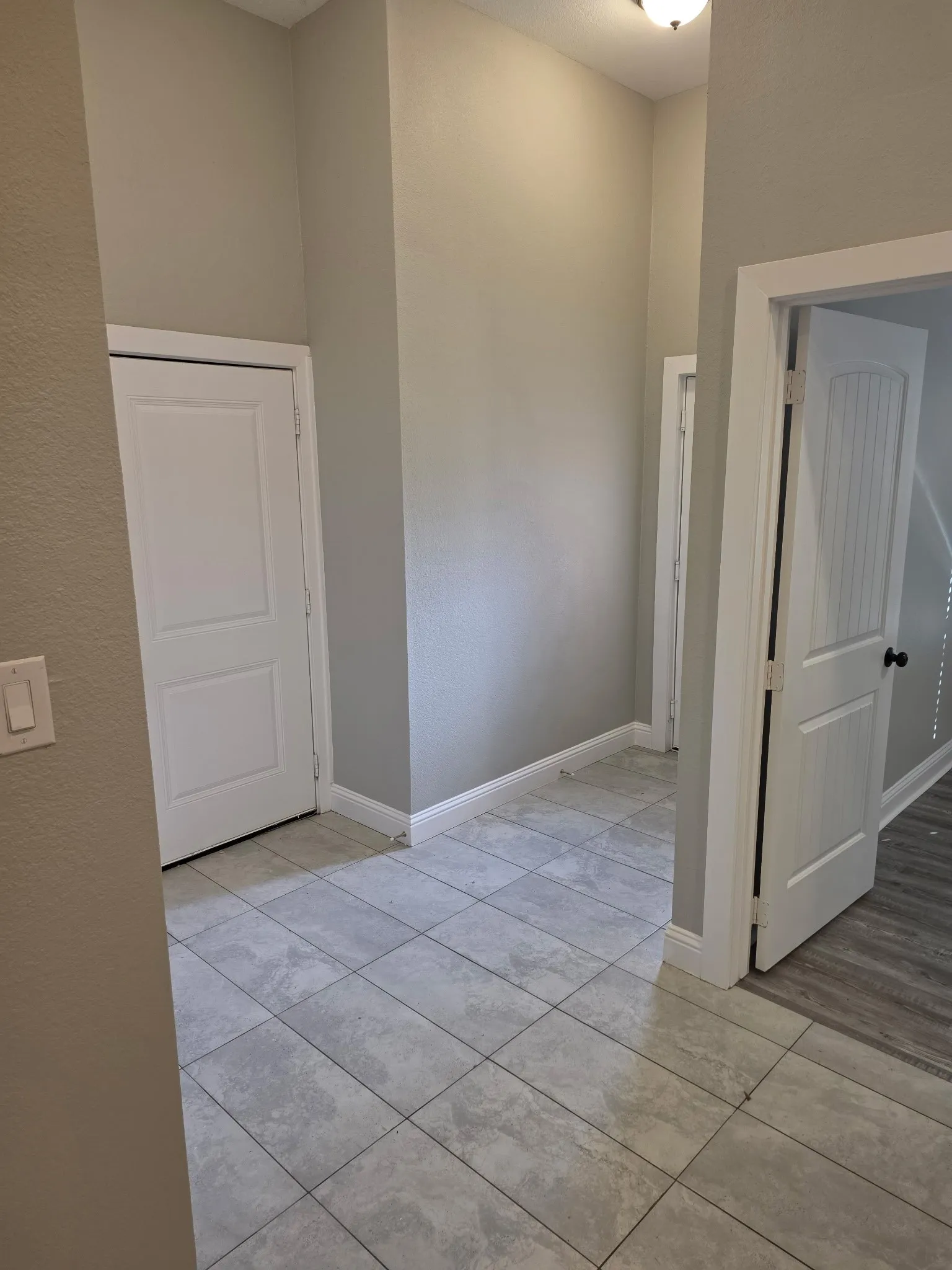 Single Family Residence For Sale in Navarro County , 1103 E 12th Avenue, Corsicana, Texas 75110, 3 Bedroom, 2 Bathroom, 2 Garage spaces, 1,105 Sqft, built in 2023, Price $235,000, mls#21360710, Real Estate Agent in Corsicana, Homes For Sale in Navarro county, Homes For Sale in Corsicana, Realtor in Corsicana Texas, Real Estate Brokerage Independent Realty Texas, Luminita Cordes Realtor