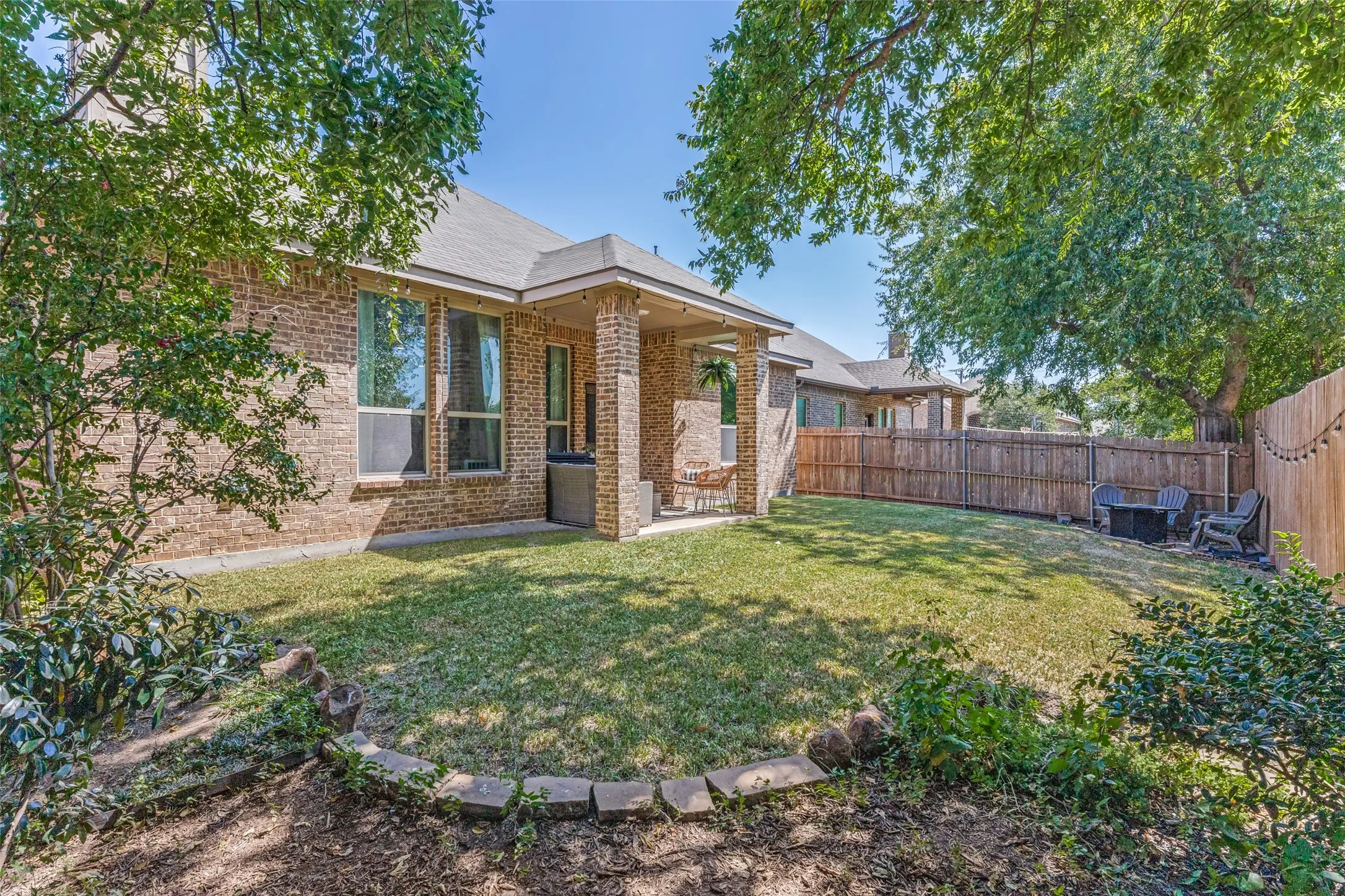 Single Family Residence For Sale in Tarrant County , 3556 Glass Mountain Trail, Fort Worth, Texas 76244, 3 Bedroom, 2 Bathroom, 2 Garage spaces, 1,948 Sqft, built in 2014, mls#21358998, Real Estate Agent in Fort Worth, Homes For Sale in Tarrant county, Homes For Sale in Fort Worth, Realtor in Fort Worth Texas, Real Estate Brokerage Independent Realty Texas, Luminita Cordes Realtor