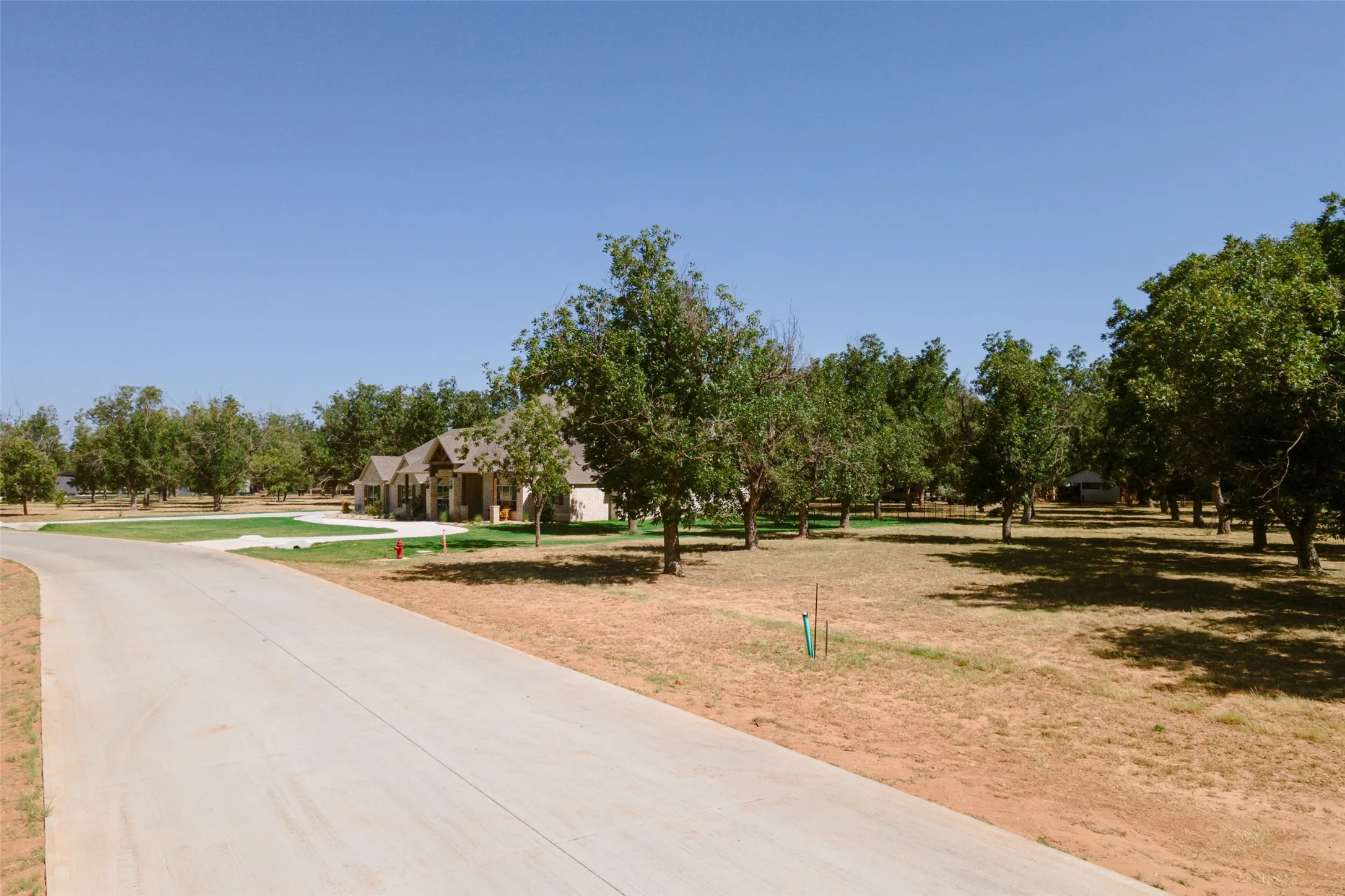 Unimproved Land For Sale in Hood County , 1160 E Landings N, Granbury, Texas 76049, 0, 0, Garage spaces, 0 Sqft, built in 0, Price $175,000, mls#21360653, Real Estate Agent in Granbury, Homes For Sale in Hood county, Homes For Sale in Granbury, Realtor in Granbury Texas, Real Estate Brokerage Independent Realty Texas, Luminita Cordes Realtor