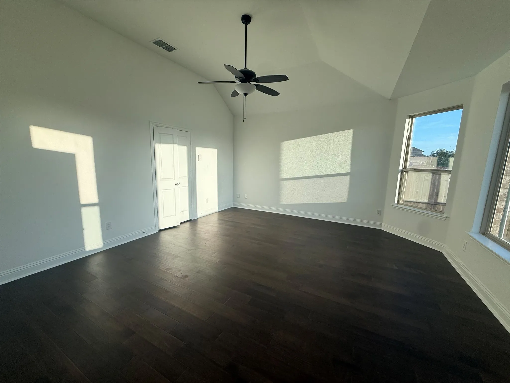 Single Family Residence For Sale in Collin County , 1905 Pecos Drive, Celina, Texas 75009, 5 Bedroom, 4 Bathroom, 2 Garage spaces, 3,624 Sqft, built in 2020, mls#21360857, Real Estate Agent in Celina, Homes For Sale in Collin county, Homes For Sale in Celina, Realtor in Celina Texas, Real Estate Brokerage Independent Realty Texas, Luminita Cordes Realtor