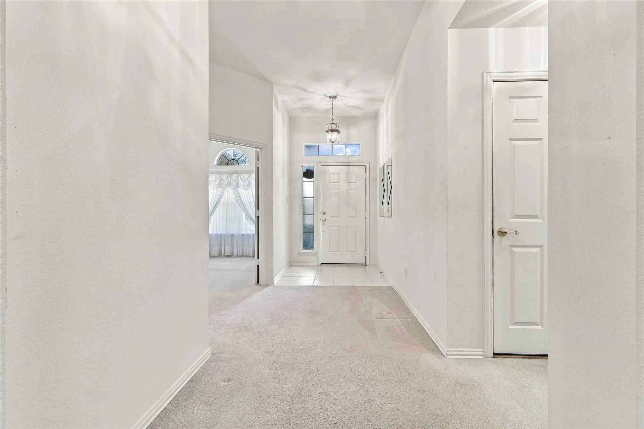 Single Family Residence For Sale in Denton County , 2806 Warwick Drive, Corinth, Texas 76210, 3 Bedroom, 2 Bathroom, 2 Garage spaces, 2,031 Sqft, built in 2001, mls#21360832, Real Estate Agent in Corinth, Homes For Sale in Denton county, Homes For Sale in Corinth, Realtor in Corinth Texas, Real Estate Brokerage Independent Realty Texas, Luminita Cordes Realtor