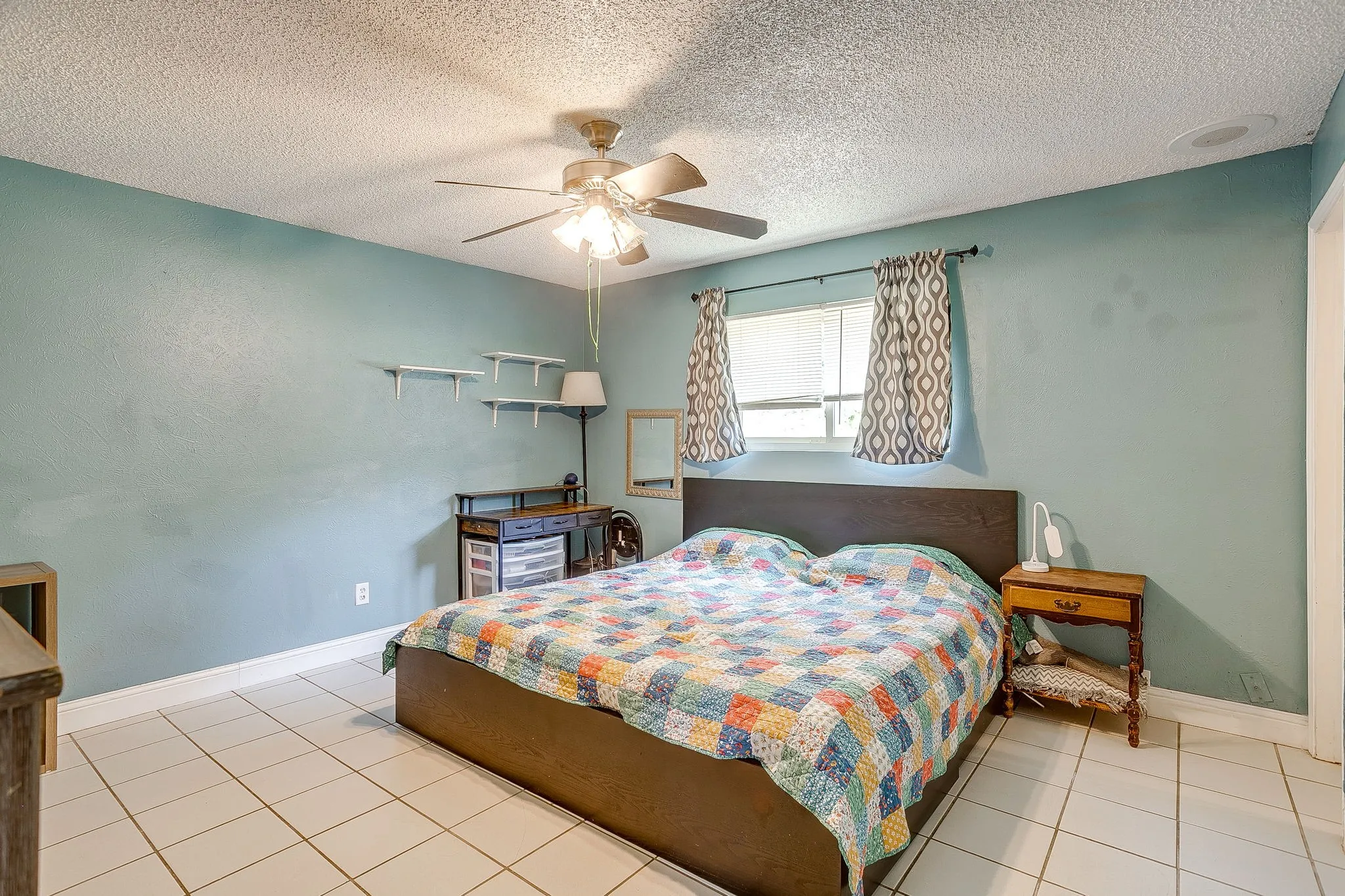 Single Family Residence For Sale in Tarrant County , 1105 Patrick Street, Crowley, Texas 76036, 3 Bedroom, 2 Bathroom, 2 Garage spaces, 1,222 Sqft, built in 1976, mls#21360858, Real Estate Agent in Crowley, Homes For Sale in Tarrant county, Homes For Sale in Crowley, Realtor in Crowley Texas, Real Estate Brokerage Independent Realty Texas, Luminita Cordes Realtor