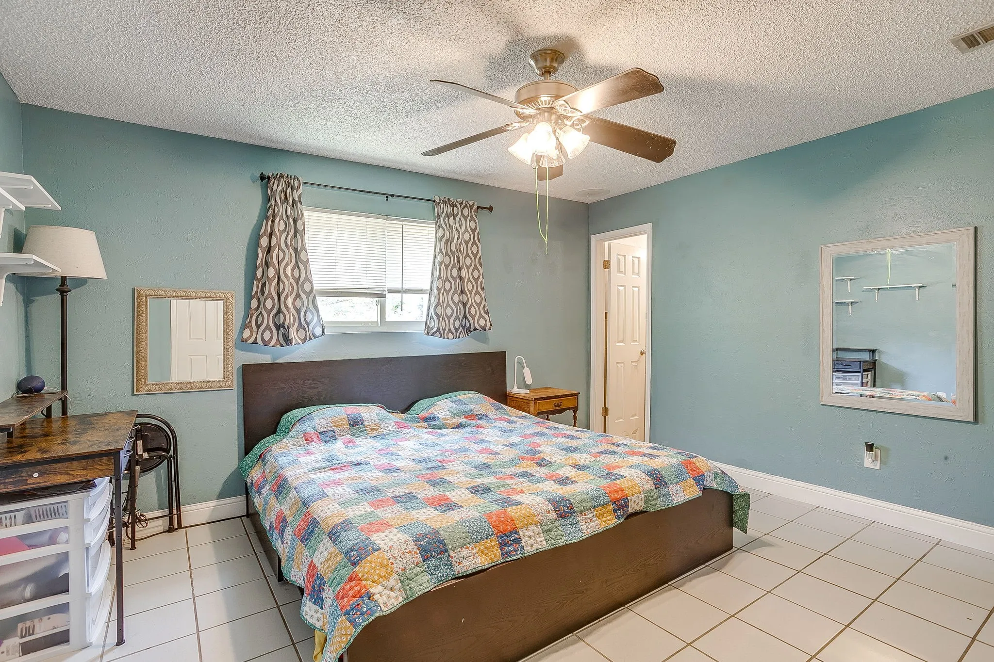 Single Family Residence For Sale in Tarrant County , 1105 Patrick Street, Crowley, Texas 76036, 3 Bedroom, 2 Bathroom, 2 Garage spaces, 1,222 Sqft, built in 1976, mls#21360858, Real Estate Agent in Crowley, Homes For Sale in Tarrant county, Homes For Sale in Crowley, Realtor in Crowley Texas, Real Estate Brokerage Independent Realty Texas, Luminita Cordes Realtor