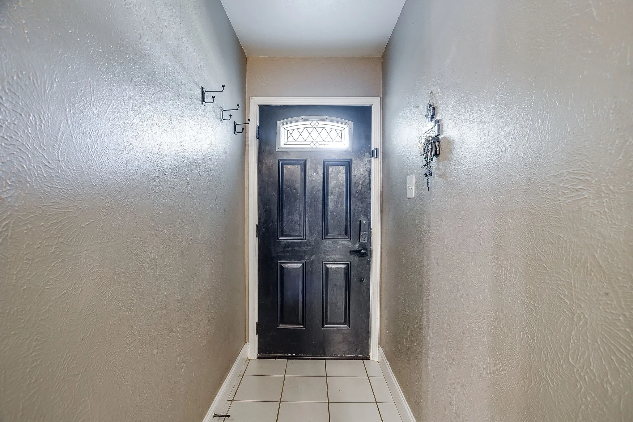 Single Family Residence For Sale in Tarrant County , 1105 Patrick Street, Crowley, Texas 76036, 3 Bedroom, 2 Bathroom, 2 Garage spaces, 1,222 Sqft, built in 1976, mls#21360858, Real Estate Agent in Crowley, Homes For Sale in Tarrant county, Homes For Sale in Crowley, Realtor in Crowley Texas, Real Estate Brokerage Independent Realty Texas, Luminita Cordes Realtor