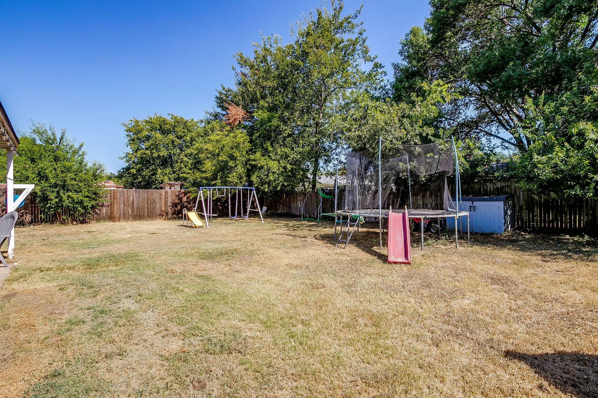 Single Family Residence For Sale in Tarrant County , 1105 Patrick Street, Crowley, Texas 76036, 3 Bedroom, 2 Bathroom, 2 Garage spaces, 1,222 Sqft, built in 1976, mls#21360858, Real Estate Agent in Crowley, Homes For Sale in Tarrant county, Homes For Sale in Crowley, Realtor in Crowley Texas, Real Estate Brokerage Independent Realty Texas, Luminita Cordes Realtor
