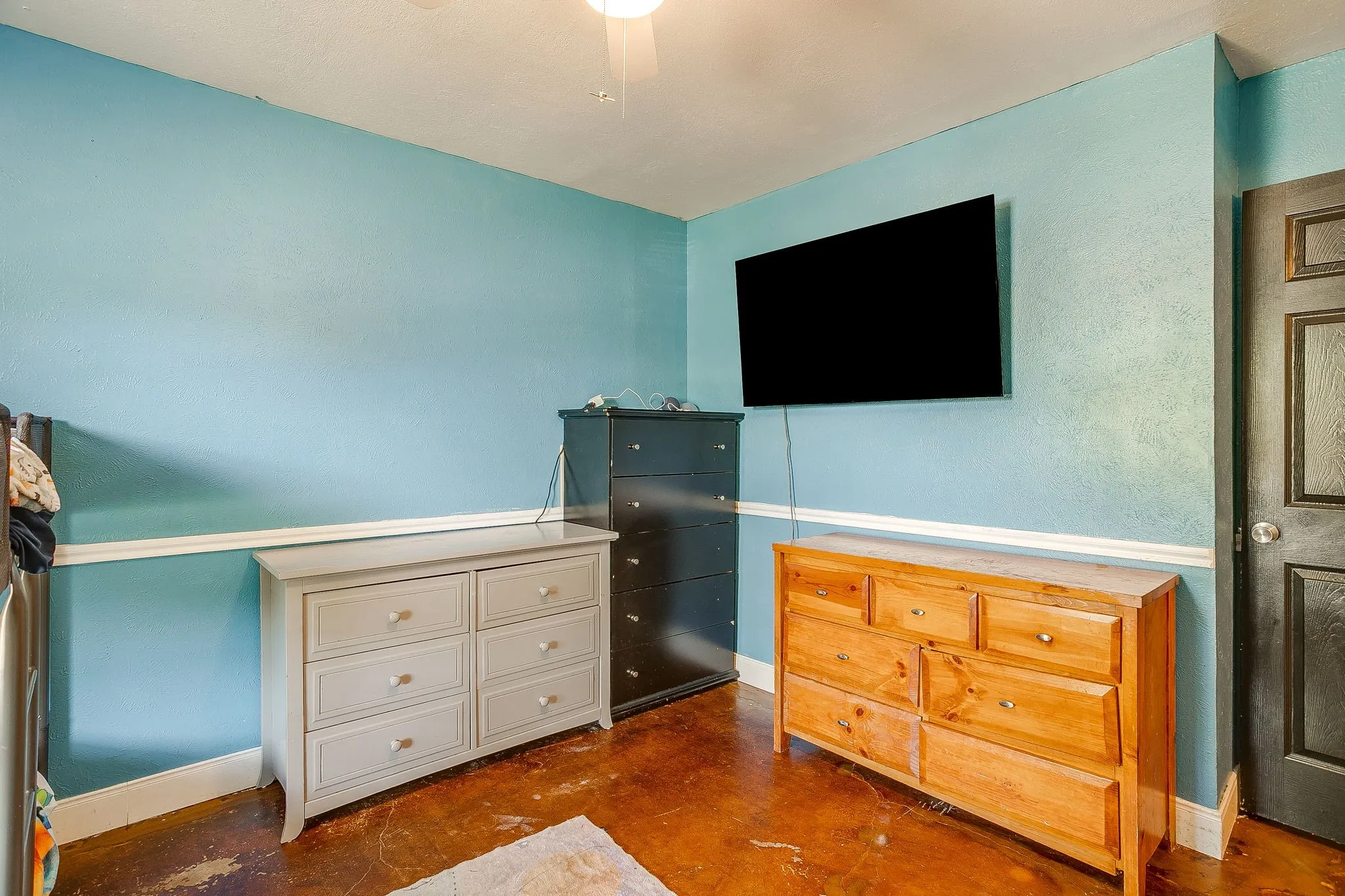 Single Family Residence For Sale in Tarrant County , 1105 Patrick Street, Crowley, Texas 76036, 3 Bedroom, 2 Bathroom, 2 Garage spaces, 1,222 Sqft, built in 1976, mls#21360858, Real Estate Agent in Crowley, Homes For Sale in Tarrant county, Homes For Sale in Crowley, Realtor in Crowley Texas, Real Estate Brokerage Independent Realty Texas, Luminita Cordes Realtor