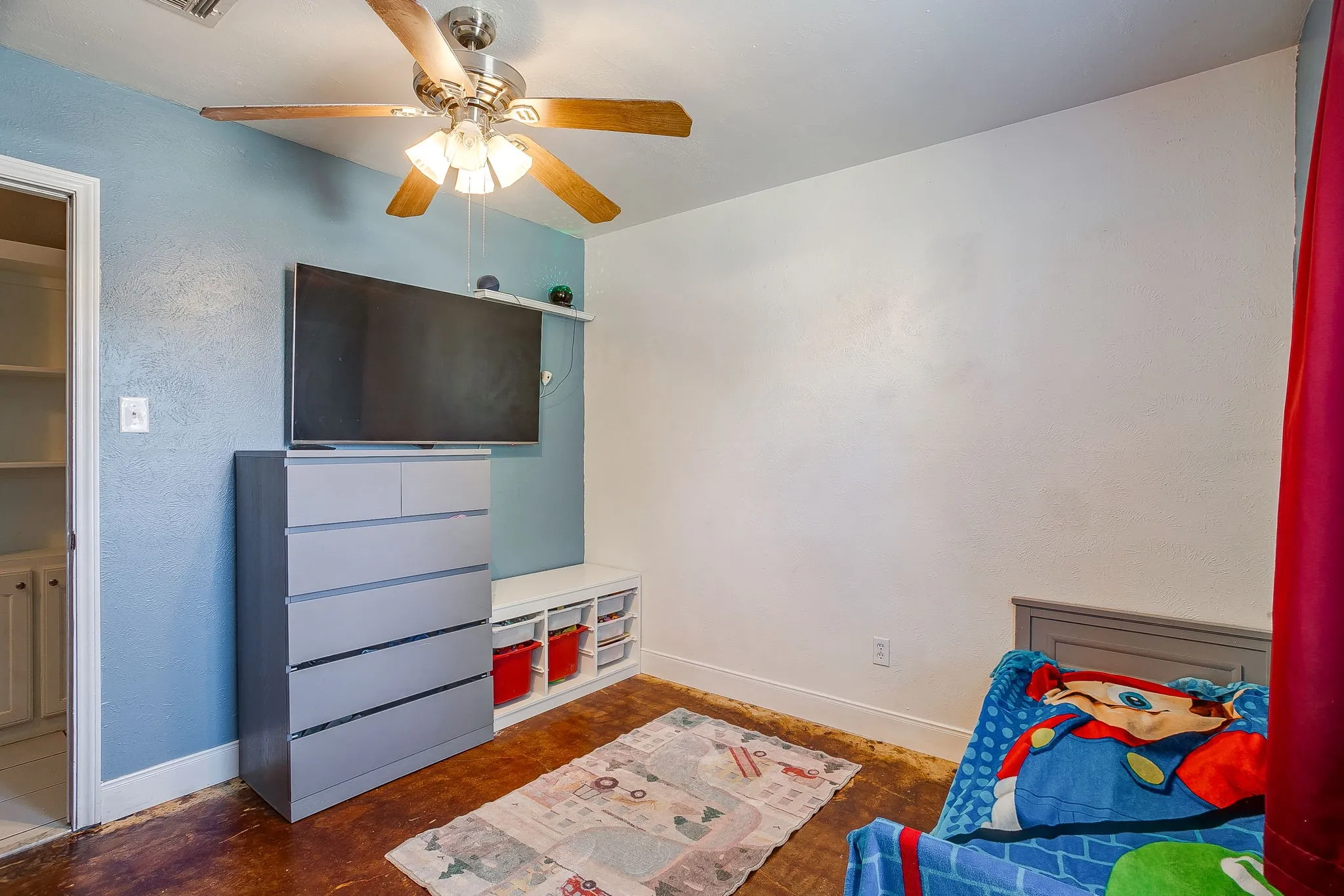 Single Family Residence For Sale in Tarrant County , 1105 Patrick Street, Crowley, Texas 76036, 3 Bedroom, 2 Bathroom, 2 Garage spaces, 1,222 Sqft, built in 1976, mls#21360858, Real Estate Agent in Crowley, Homes For Sale in Tarrant county, Homes For Sale in Crowley, Realtor in Crowley Texas, Real Estate Brokerage Independent Realty Texas, Luminita Cordes Realtor