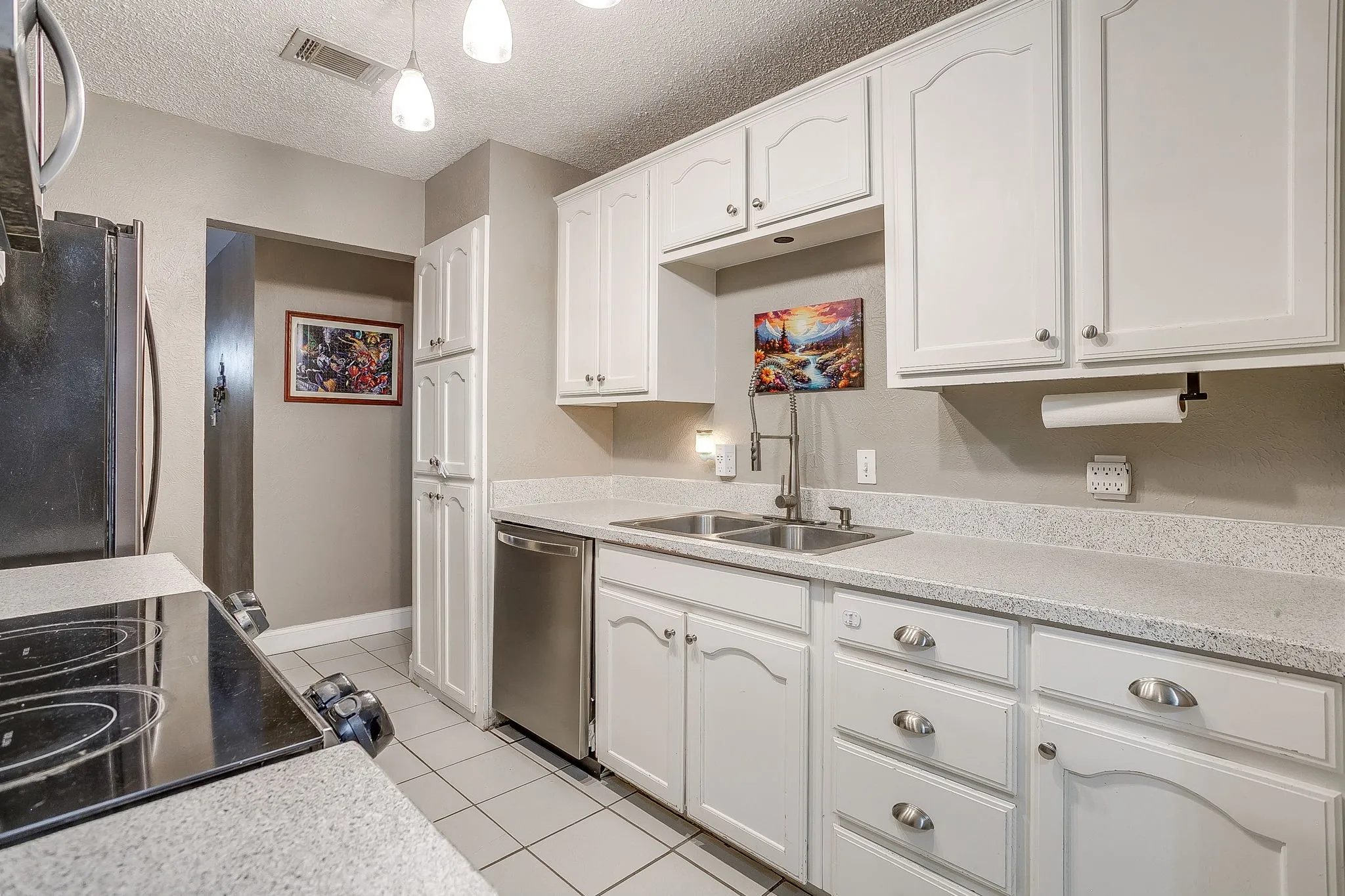 Single Family Residence For Sale in Tarrant County , 1105 Patrick Street, Crowley, Texas 76036, 3 Bedroom, 2 Bathroom, 2 Garage spaces, 1,222 Sqft, built in 1976, mls#21360858, Real Estate Agent in Crowley, Homes For Sale in Tarrant county, Homes For Sale in Crowley, Realtor in Crowley Texas, Real Estate Brokerage Independent Realty Texas, Luminita Cordes Realtor