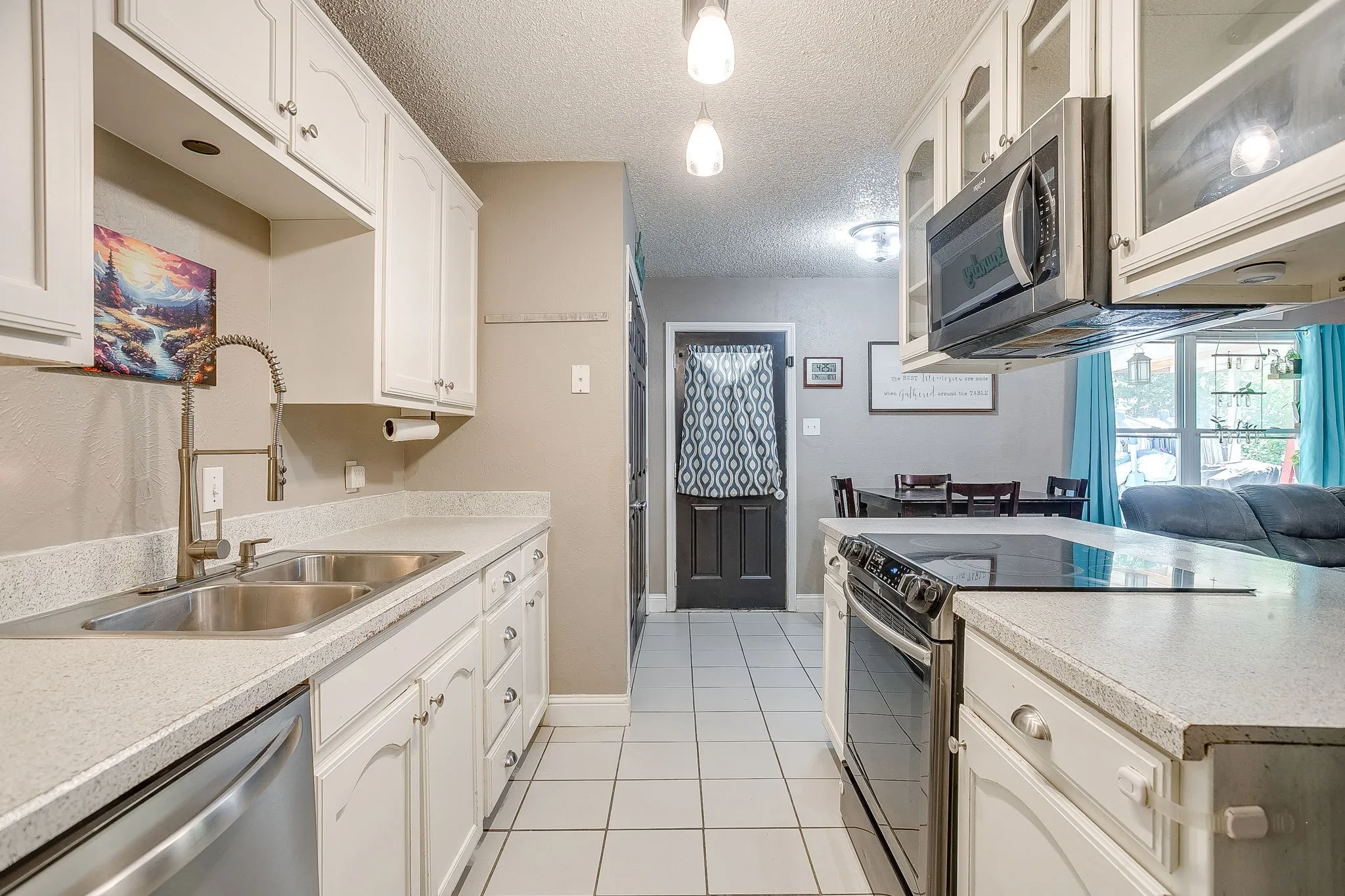 Single Family Residence For Sale in Tarrant County , 1105 Patrick Street, Crowley, Texas 76036, 3 Bedroom, 2 Bathroom, 2 Garage spaces, 1,222 Sqft, built in 1976, mls#21360858, Real Estate Agent in Crowley, Homes For Sale in Tarrant county, Homes For Sale in Crowley, Realtor in Crowley Texas, Real Estate Brokerage Independent Realty Texas, Luminita Cordes Realtor