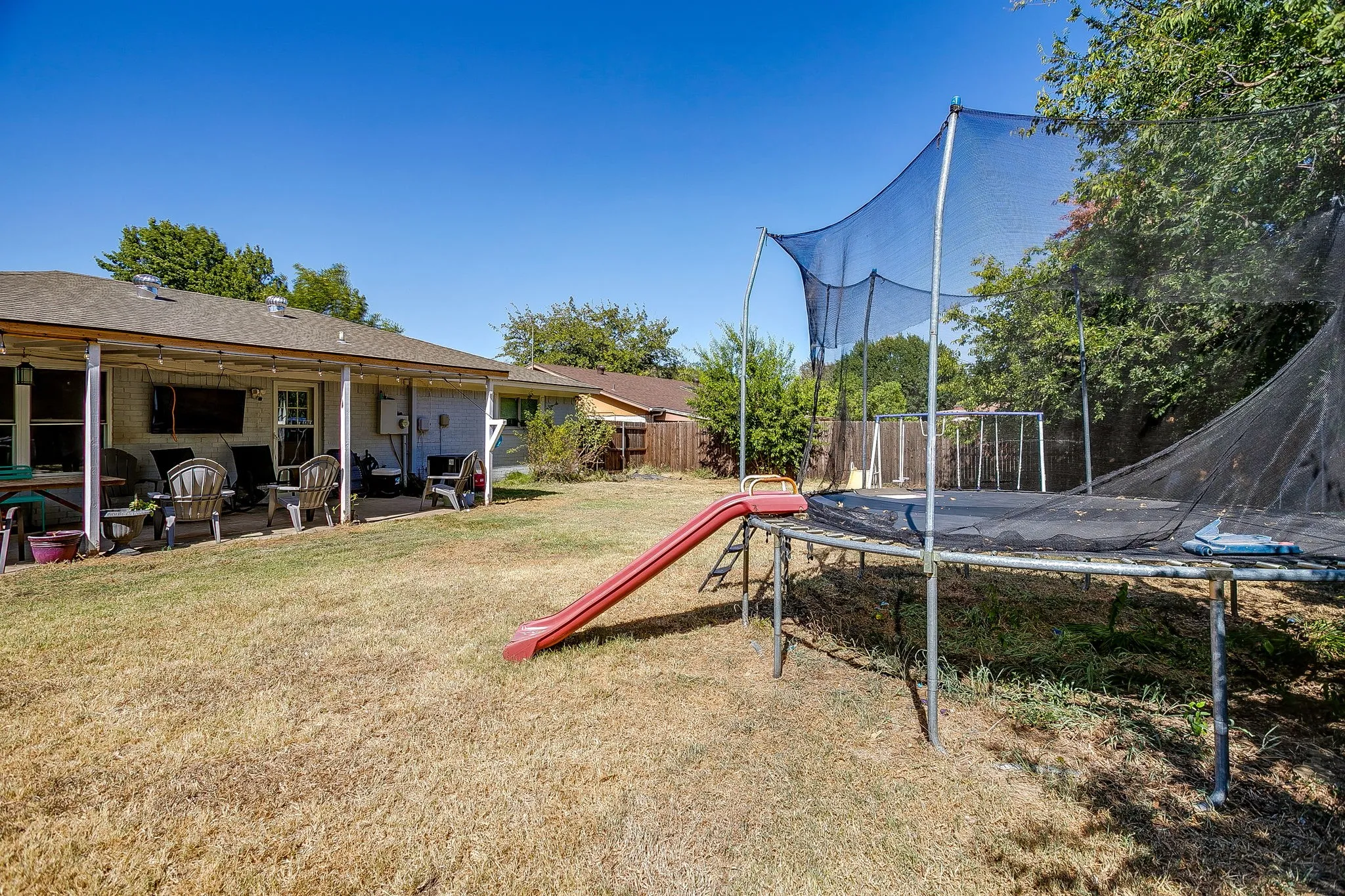 Single Family Residence For Sale in Tarrant County , 1105 Patrick Street, Crowley, Texas 76036, 3 Bedroom, 2 Bathroom, 2 Garage spaces, 1,222 Sqft, built in 1976, mls#21360858, Real Estate Agent in Crowley, Homes For Sale in Tarrant county, Homes For Sale in Crowley, Realtor in Crowley Texas, Real Estate Brokerage Independent Realty Texas, Luminita Cordes Realtor