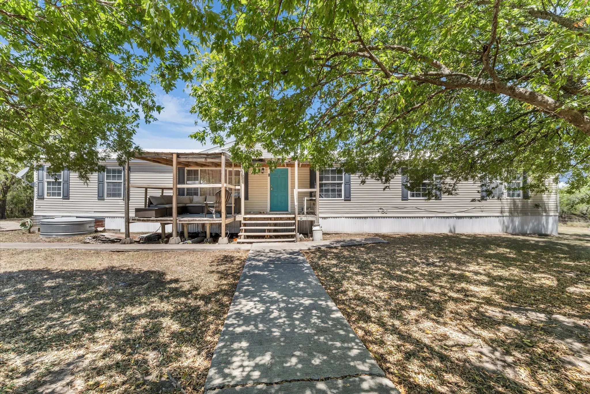 Mobile Home For Sale in Hill County , 163 Hcr 3255, Mount Calm, Texas 76673, 4 Bedroom, 2 Bathroom, Garage spaces, 2,240 Sqft, built in 2003, Price $225,000, mls#21360343, Real Estate Agent in Mount Calm, Homes For Sale in Hill county, Homes For Sale in Mount Calm, Realtor in Mount Calm Texas, Real Estate Brokerage Independent Realty Texas, Luminita Cordes Realtor