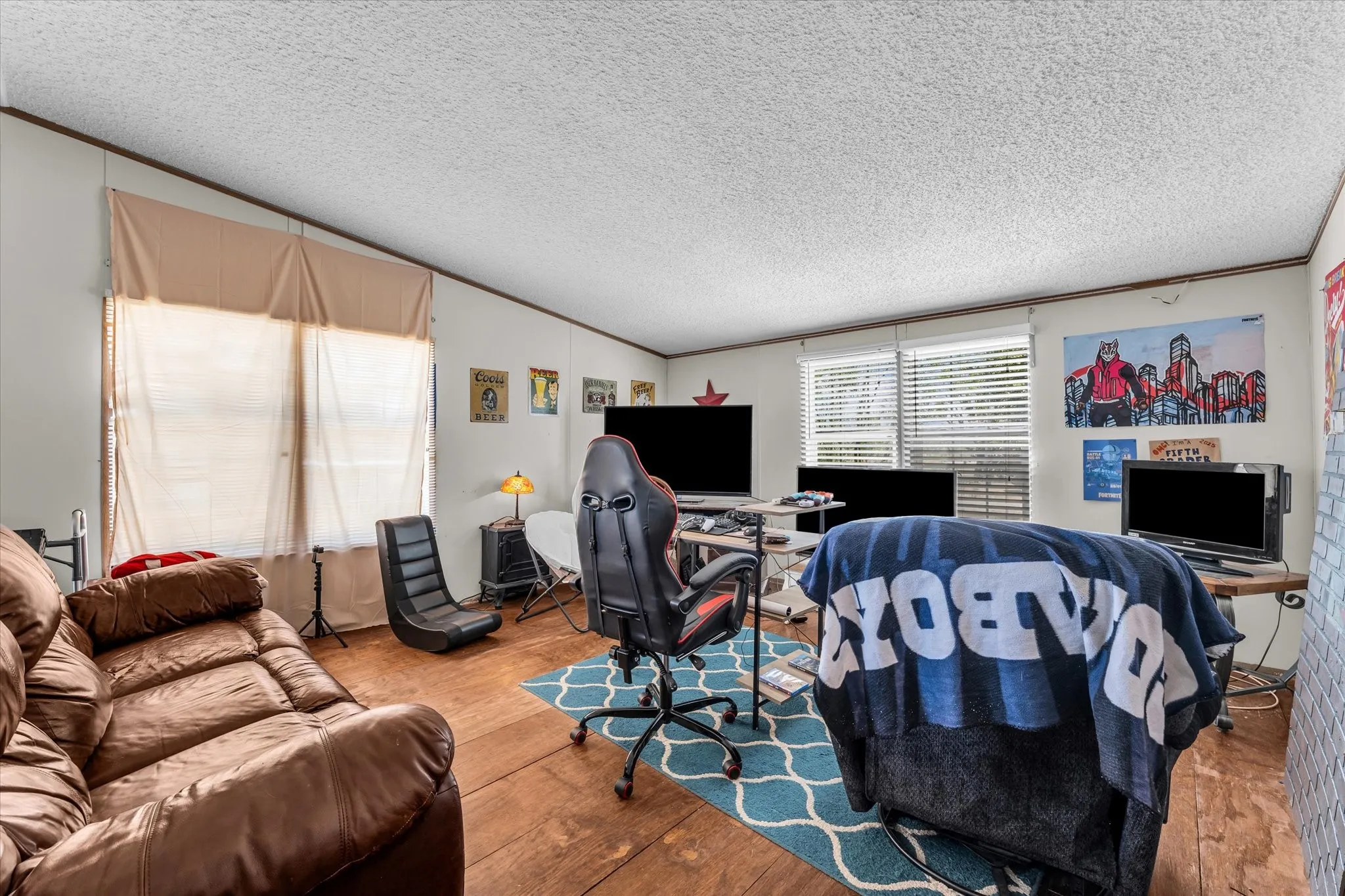 Mobile Home For Sale in Hill County , 163 Hcr 3255, Mount Calm, Texas 76673, 4 Bedroom, 2 Bathroom, Garage spaces, 2,240 Sqft, built in 2003, Price $225,000, mls#21360343, Real Estate Agent in Mount Calm, Homes For Sale in Hill county, Homes For Sale in Mount Calm, Realtor in Mount Calm Texas, Real Estate Brokerage Independent Realty Texas, Luminita Cordes Realtor
