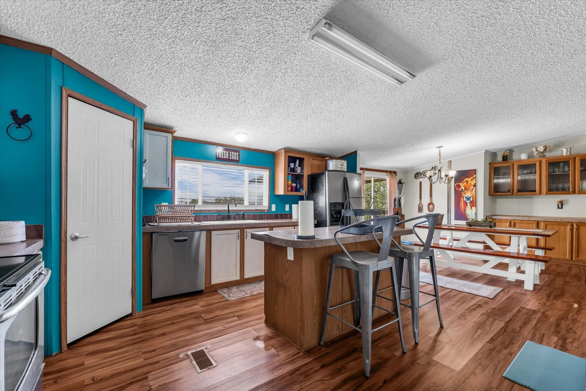 Mobile Home For Sale in Hill County , 163 Hcr 3255, Mount Calm, Texas 76673, 4 Bedroom, 2 Bathroom, Garage spaces, 2,240 Sqft, built in 2003, Price $225,000, mls#21360343, Real Estate Agent in Mount Calm, Homes For Sale in Hill county, Homes For Sale in Mount Calm, Realtor in Mount Calm Texas, Real Estate Brokerage Independent Realty Texas, Luminita Cordes Realtor