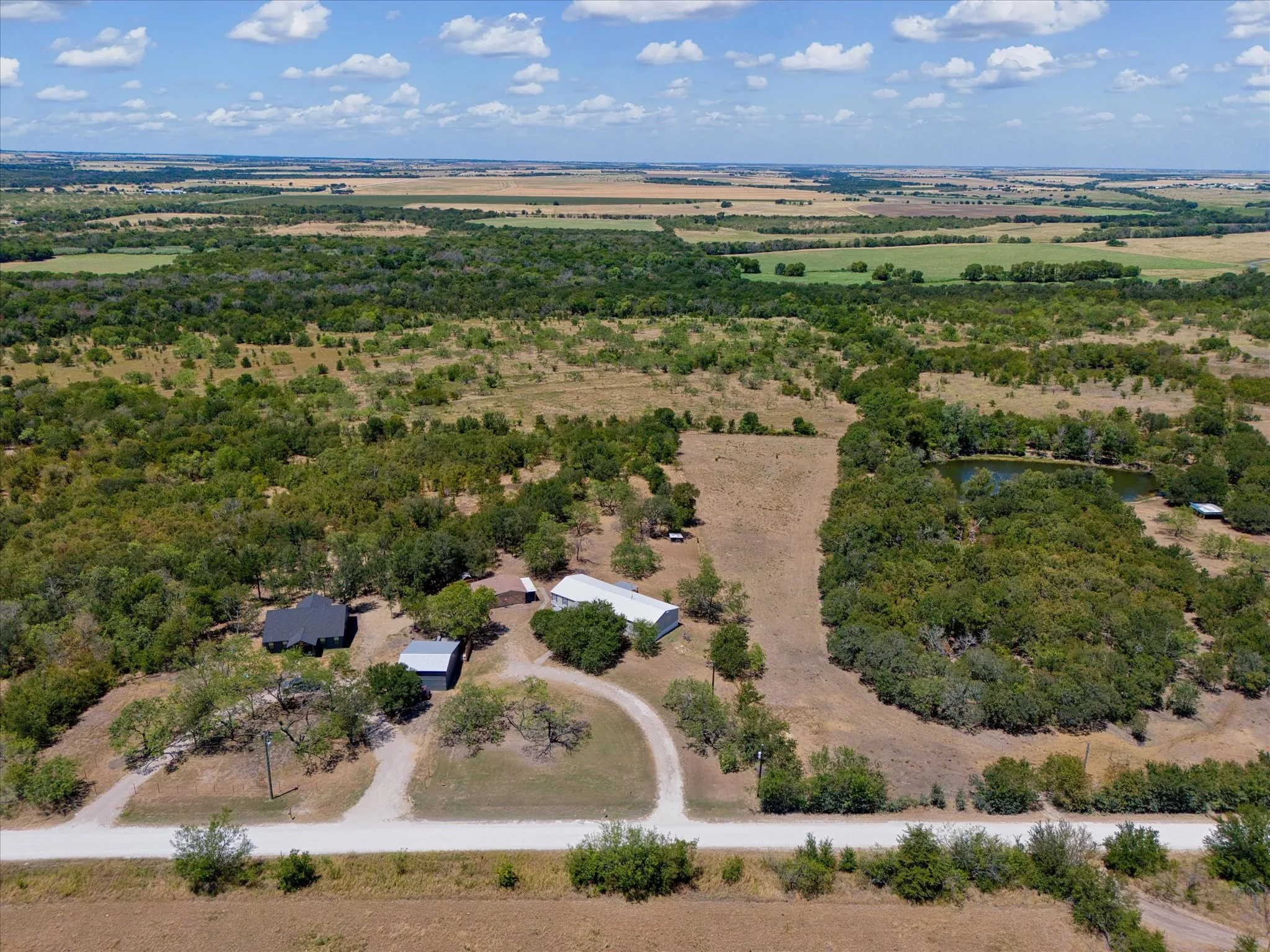 Mobile Home For Sale in Hill County , 163 Hcr 3255, Mount Calm, Texas 76673, 4 Bedroom, 2 Bathroom, Garage spaces, 2,240 Sqft, built in 2003, Price $225,000, mls#21360343, Real Estate Agent in Mount Calm, Homes For Sale in Hill county, Homes For Sale in Mount Calm, Realtor in Mount Calm Texas, Real Estate Brokerage Independent Realty Texas, Luminita Cordes Realtor