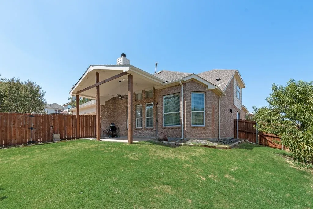 Single Family Residence For Sale in Dallas County , 5214 Alazan Bay Drive, Rowlett, Texas 75089, 4 Bedroom, 3 Bathroom, 2 Garage spaces, 2,858 Sqft, built in 2000, mls#21356744, Real Estate Agent in Rowlett, Homes For Sale in Dallas county, Homes For Sale in Rowlett, Realtor in Rowlett Texas, Real Estate Brokerage Independent Realty Texas, Luminita Cordes Realtor