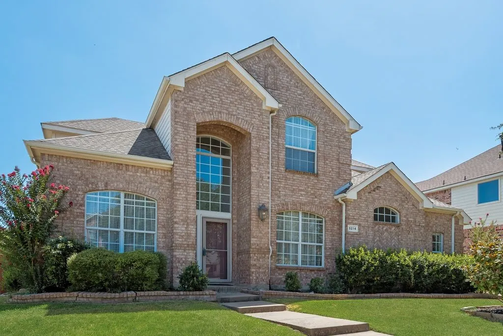 Single Family Residence For Sale in Dallas County , 5214 Alazan Bay Drive, Rowlett, Texas 75089, 4 Bedroom, 3 Bathroom, 2 Garage spaces, 2,858 Sqft, built in 2000, mls#21356744, Real Estate Agent in Rowlett, Homes For Sale in Dallas county, Homes For Sale in Rowlett, Realtor in Rowlett Texas, Real Estate Brokerage Independent Realty Texas, Luminita Cordes Realtor