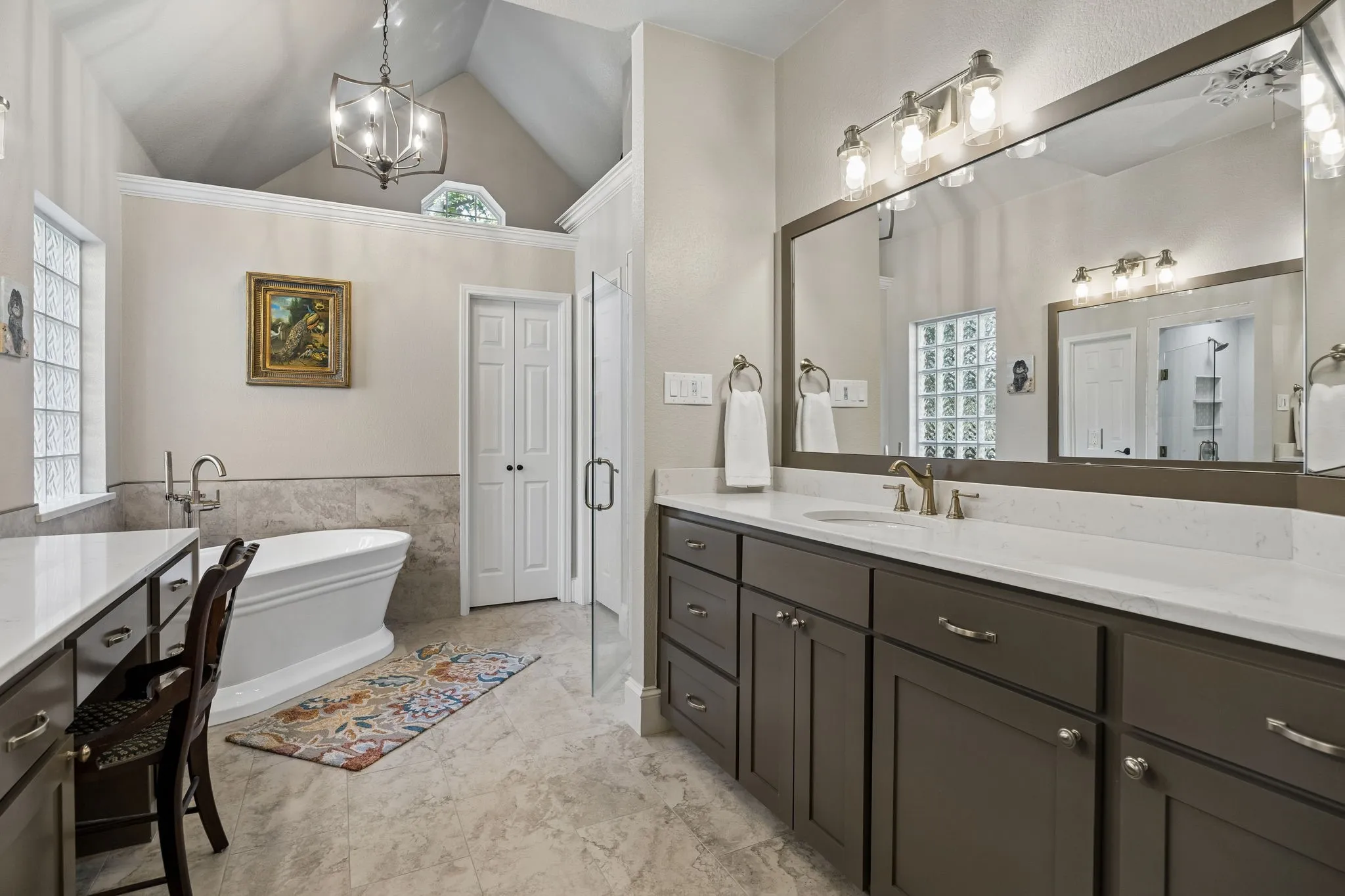 Single Family Residence For Sale in Tarrant County , 3718 Lakeview Drive, Grapevine, Texas 76051, 4 Bedroom, 3 Bathroom, 3 Garage spaces, 2,837 Sqft, built in 1999, mls#21360868, Real Estate Agent in Grapevine, Homes For Sale in Tarrant county, Homes For Sale in Grapevine, Realtor in Grapevine Texas, Real Estate Brokerage Independent Realty Texas, Luminita Cordes Realtor