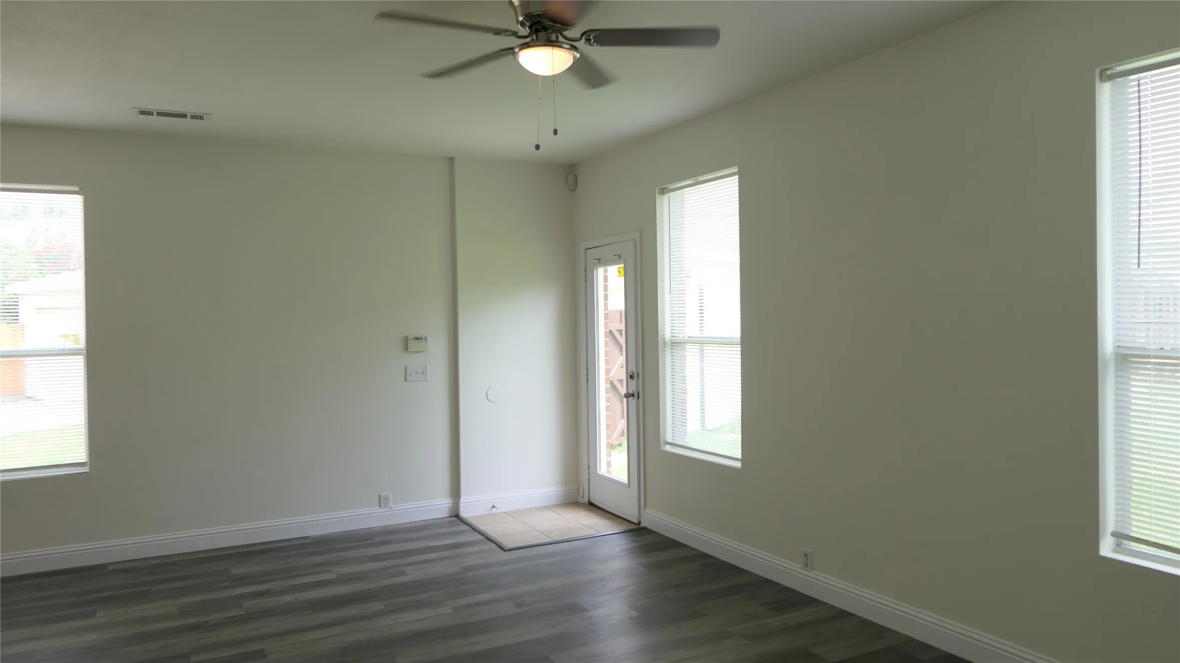 Single Family Residence For Sale in Collin County , 2641 Ezekial Way, Plano, Texas 75074, 3 Bedroom, 3 Bathroom, 2 Garage spaces, 1,540 Sqft, built in 2005, Price $348,000, mls#21360848, Real Estate Agent in Plano, Homes For Sale in Collin county, Homes For Sale in Plano, Realtor in Plano Texas, Real Estate Brokerage Independent Realty Texas, Luminita Cordes Realtor