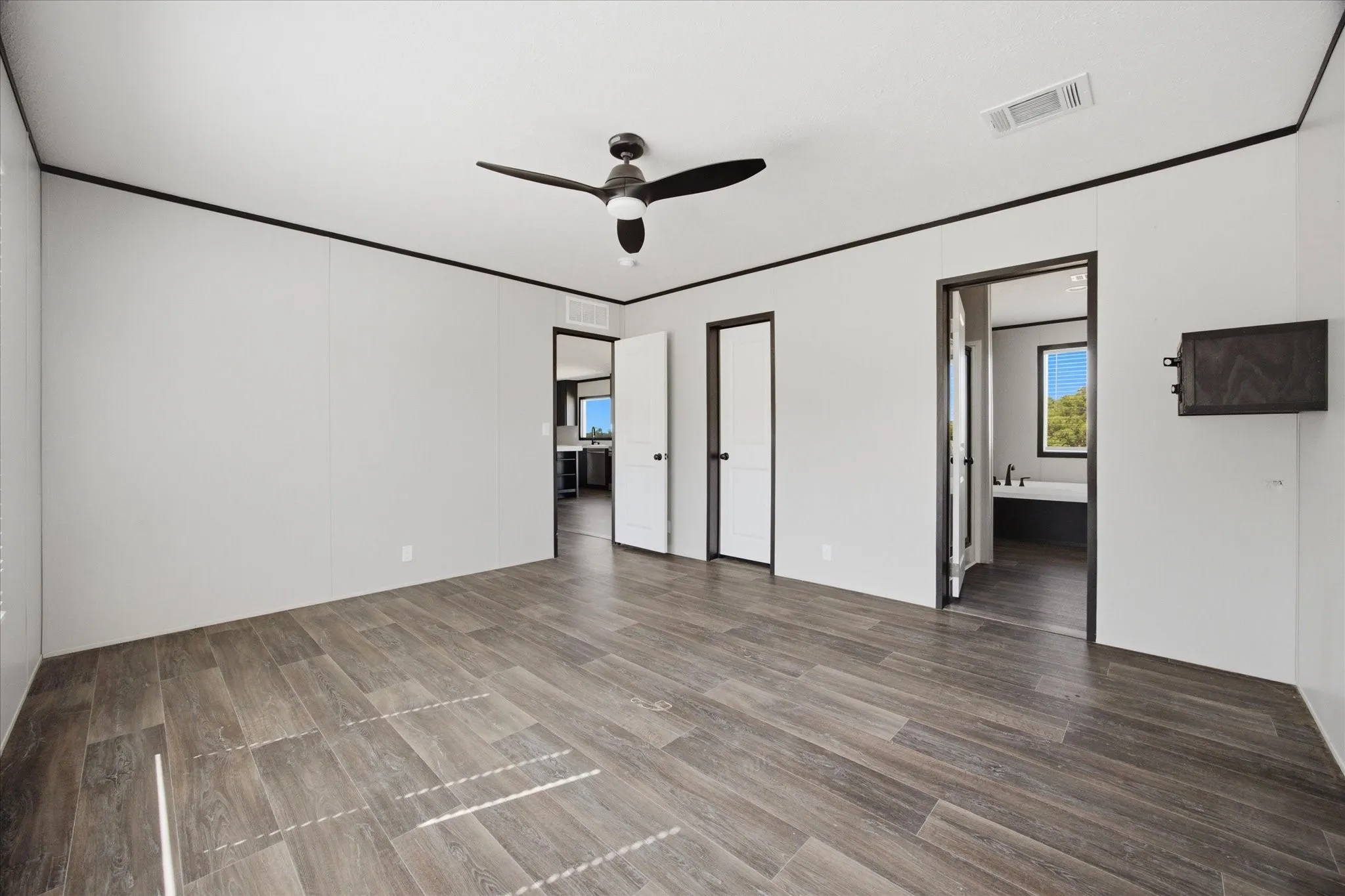 Manufactured Home For Sale in Hopkins County , 60 County Road 4731, Cumby, Texas 75433, 4 Bedroom, 2 Bathroom, Garage spaces, 1,474 Sqft, built in 2025, mls#21360878, Real Estate Agent in Cumby, Homes For Sale in Hopkins county, Homes For Sale in Cumby, Realtor in Cumby Texas, Real Estate Brokerage Independent Realty Texas, Luminita Cordes Realtor