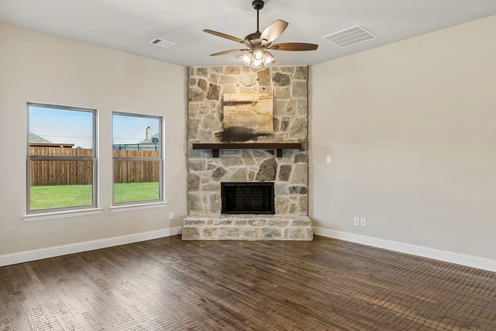 Single Family Residence For Sale in Collin County , 310 Mercer Drive, Josephine, Texas 75173, 4 Bedroom, 3 Bathroom, 2 Garage spaces, 2,320 Sqft, built in 2024, mls#21357171, Real Estate Agent in Josephine, Homes For Sale in Collin county, Homes For Sale in Josephine, Realtor in Josephine Texas, Real Estate Brokerage Independent Realty Texas, Luminita Cordes Realtor