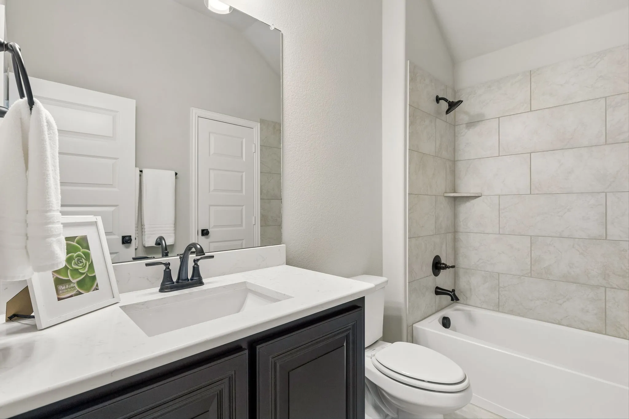 Single Family Residence For Sale in Collin County , 310 Mercer Drive, Josephine, Texas 75173, 4 Bedroom, 3 Bathroom, 2 Garage spaces, 2,320 Sqft, built in 2024, mls#21357171, Real Estate Agent in Josephine, Homes For Sale in Collin county, Homes For Sale in Josephine, Realtor in Josephine Texas, Real Estate Brokerage Independent Realty Texas, Luminita Cordes Realtor